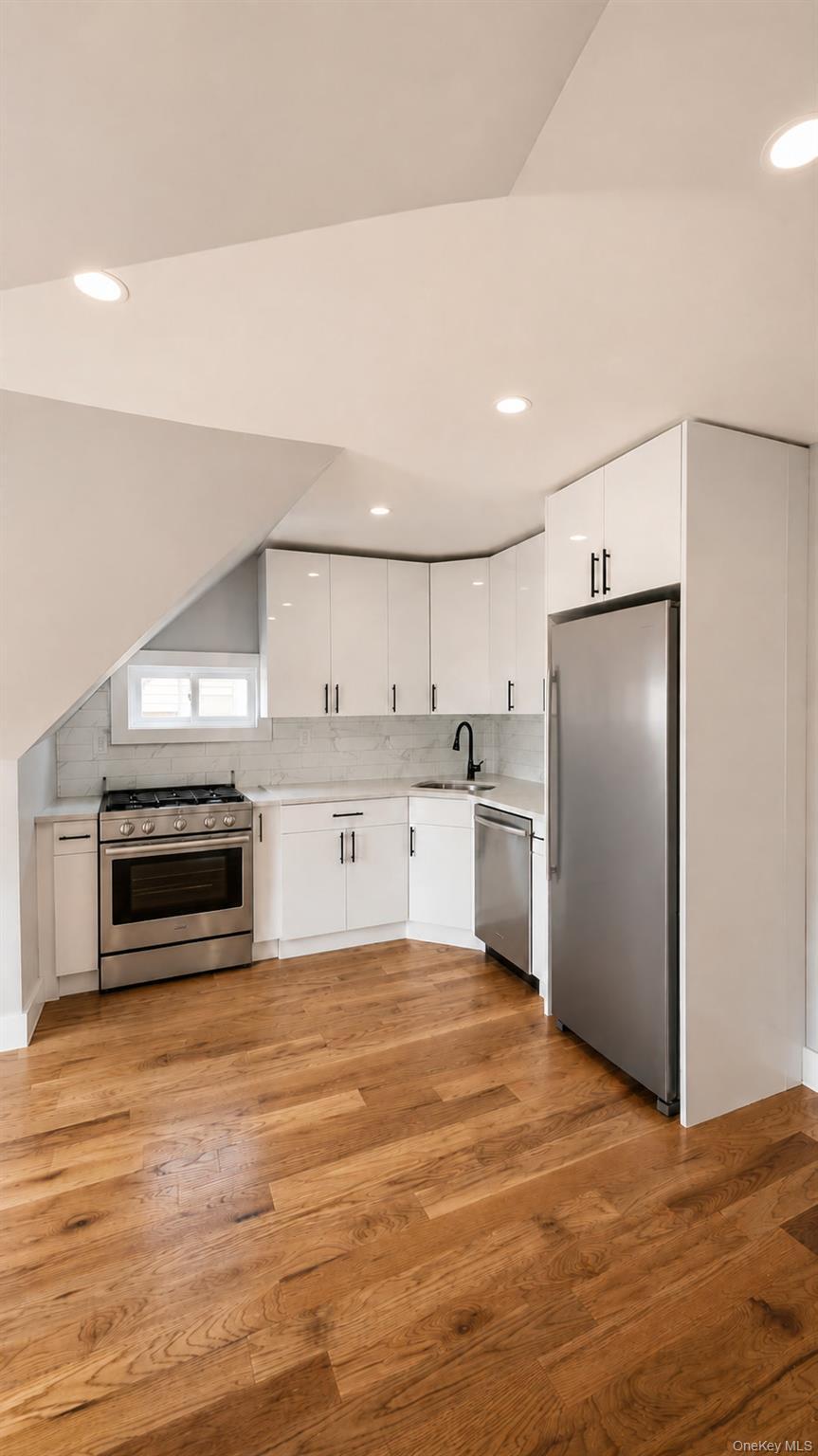 Single Family 220th Street Queens, NY 11411, MLS-1034691-15