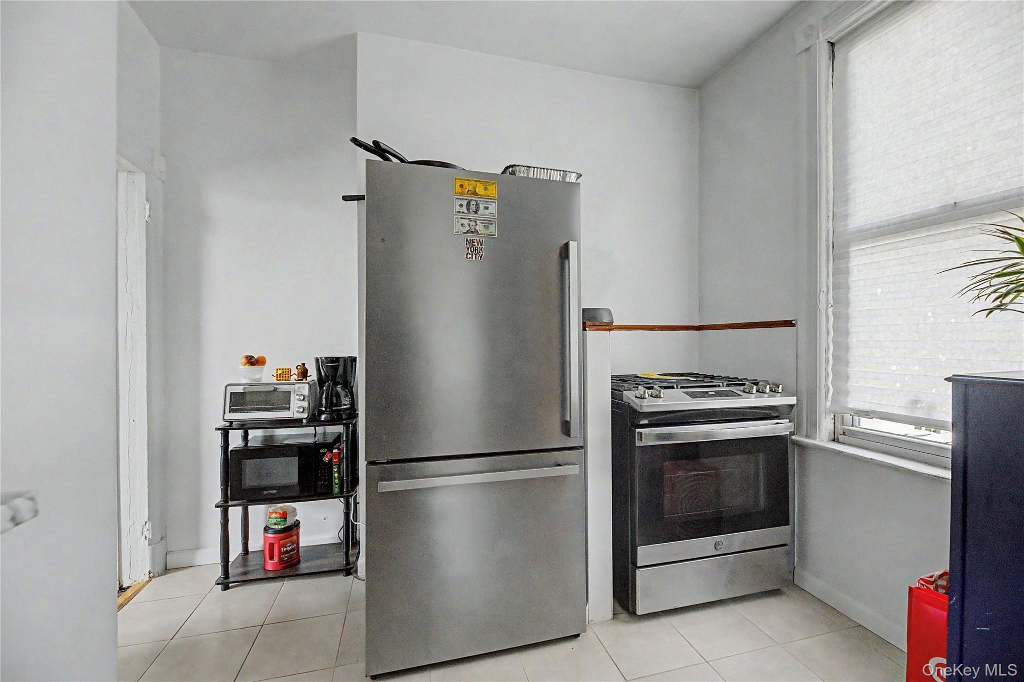 Single Family Crescent Place  Westchester County, NY 10704, MLS-1034742-26