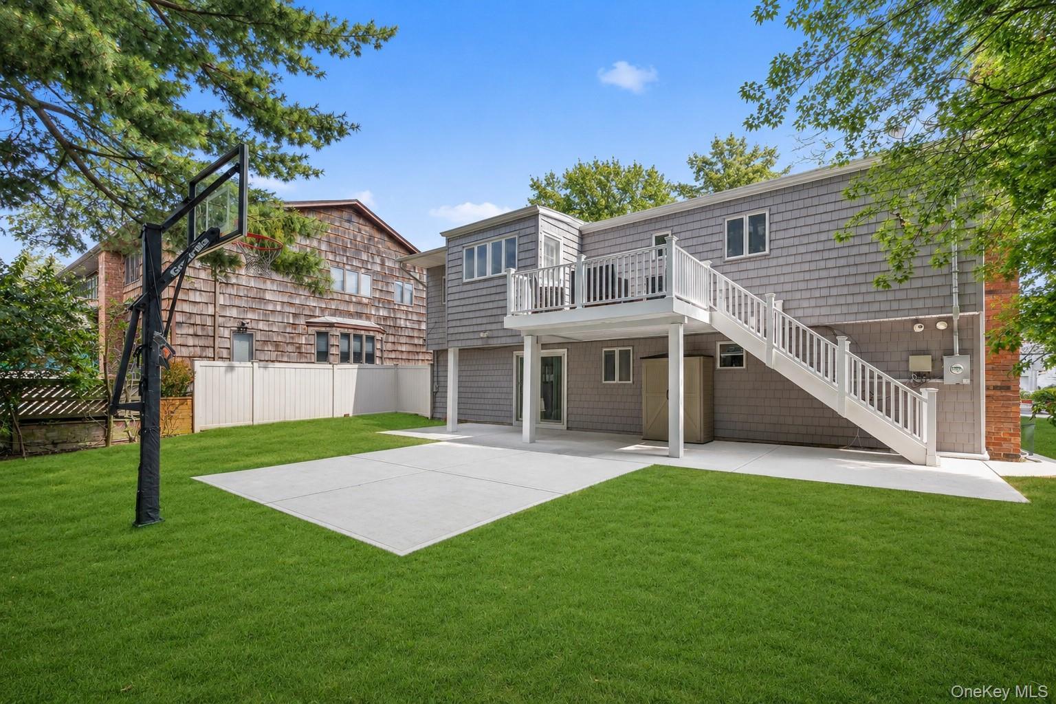 Single Family Valley Lane E  Nassau County, NY 11581, MLS-1034750-21