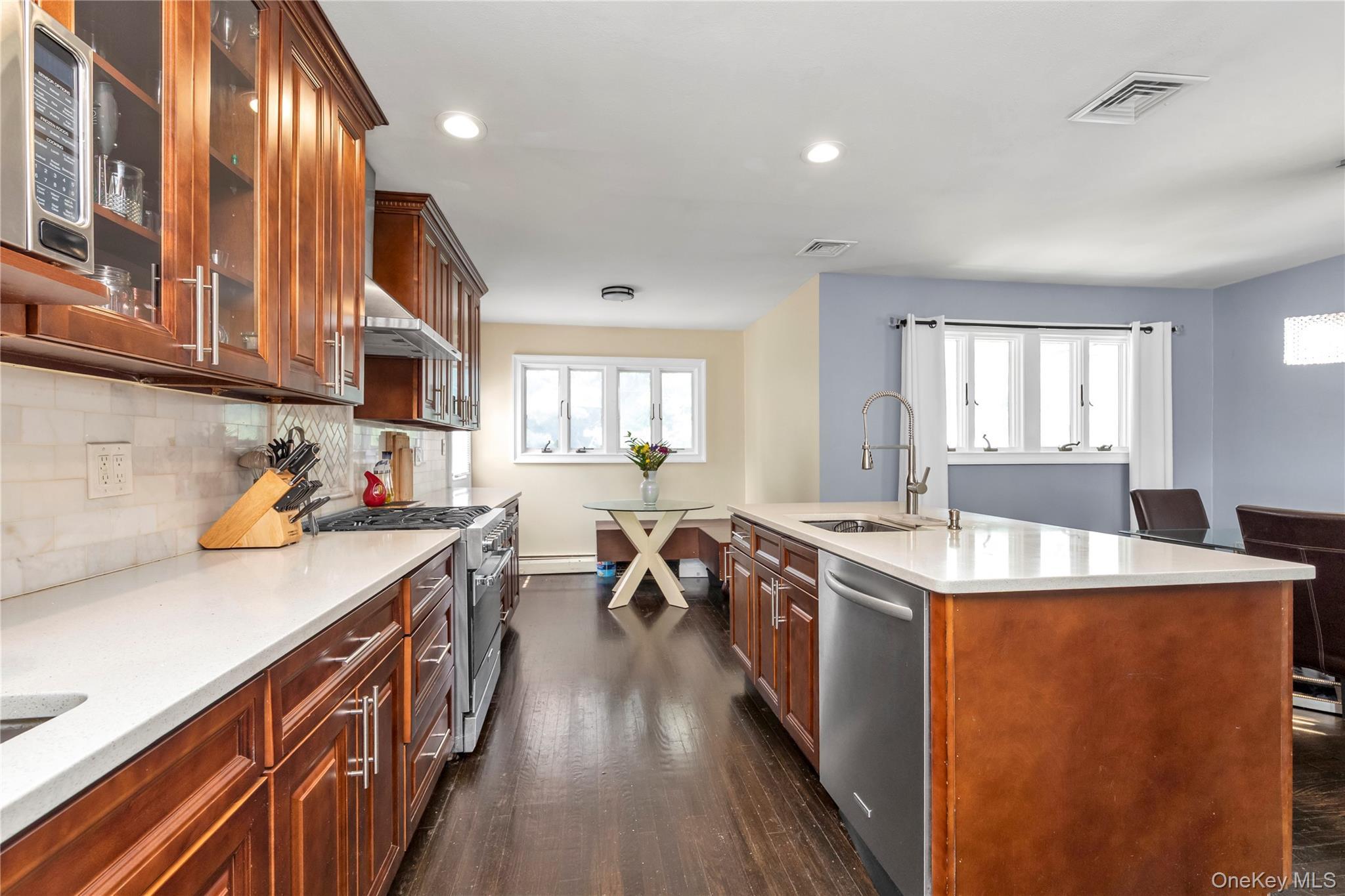 Single Family Valley Lane E  Nassau County, NY 11581, MLS-1034750-7