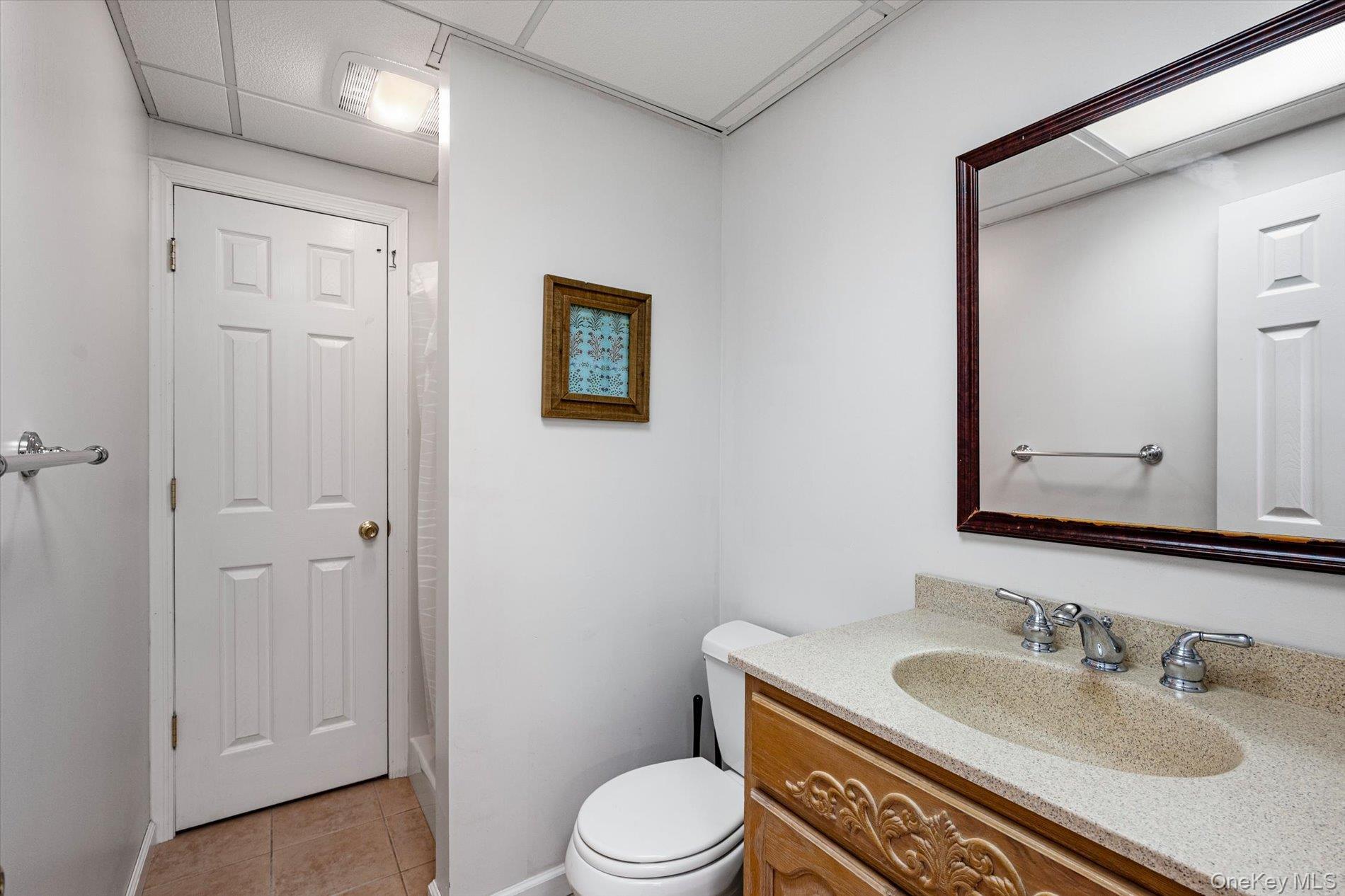 Single Family Fox Hollow Court Suffolk County, NY 11746, MLS-1034755-32