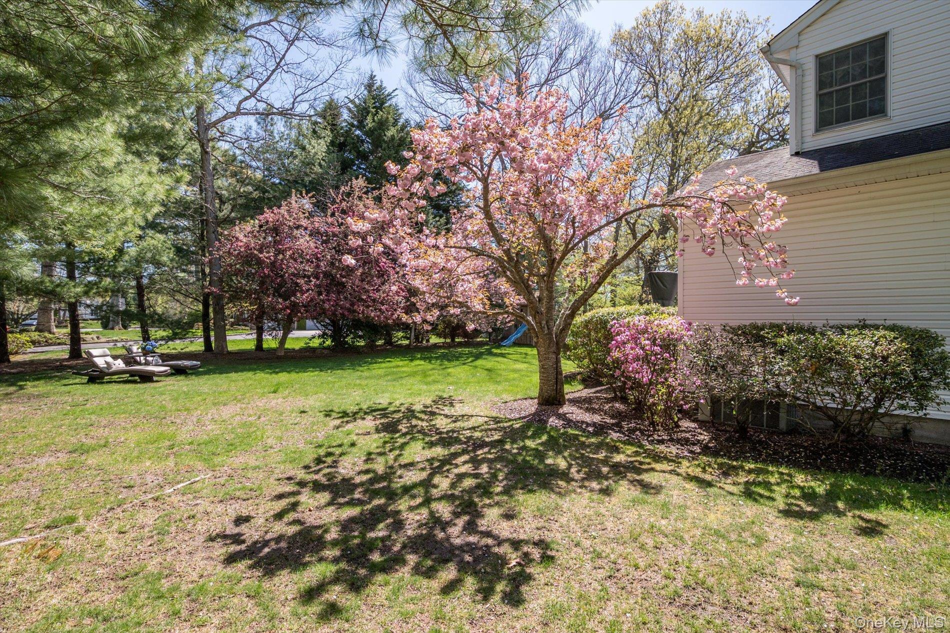 Single Family Fox Hollow Court Suffolk County, NY 11746, MLS-1034755-39