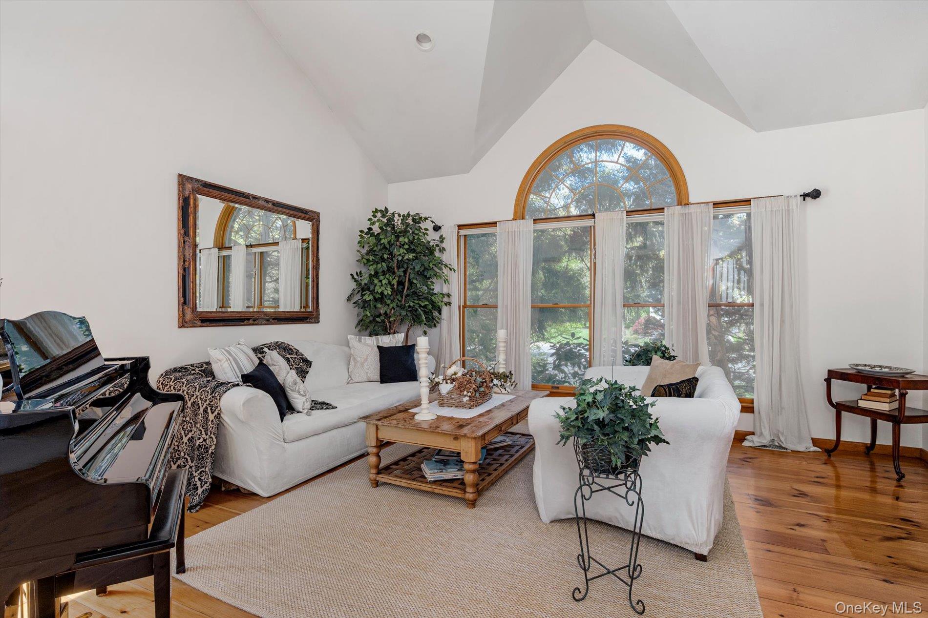 Single Family Fox Hollow Court Suffolk County, NY 11746, MLS-1034755-8