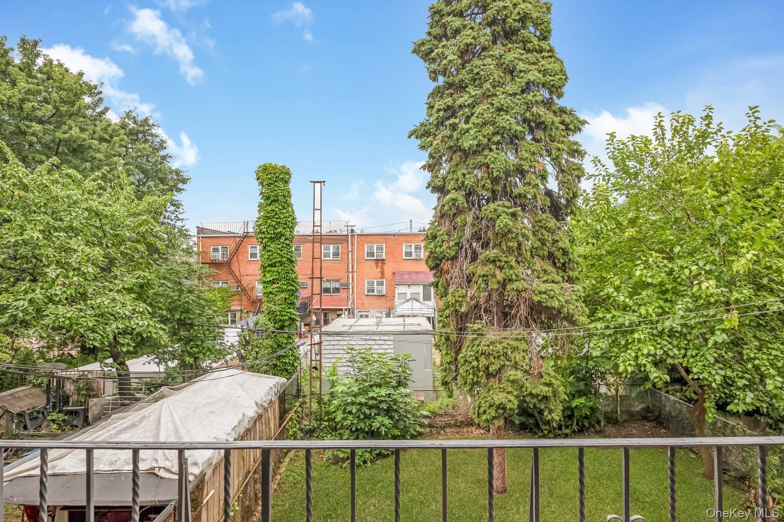 Single Family 75th Street Queens, NY 11379, MLS-1034758-20