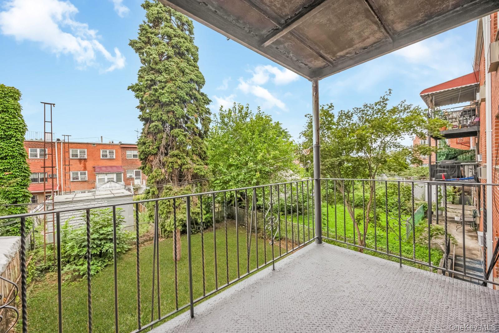 Single Family 75th Street Queens, NY 11379, MLS-1034758-22