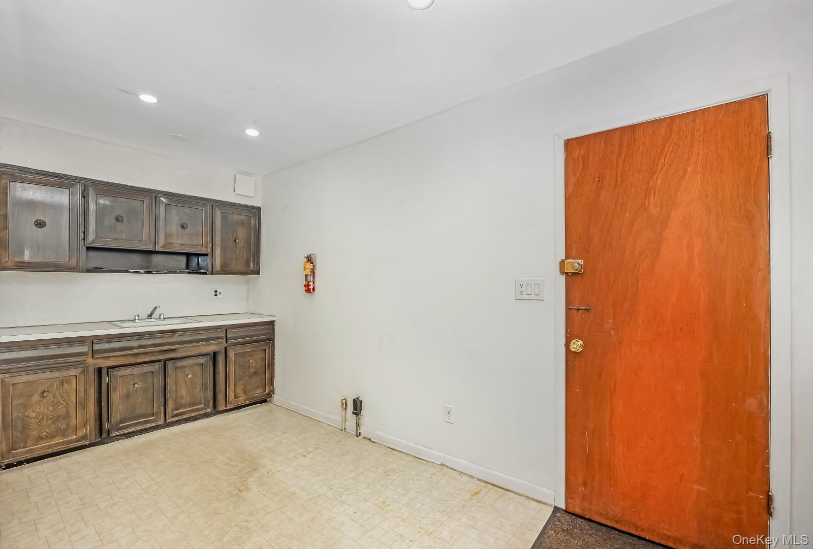 Single Family 75th Street Queens, NY 11379, MLS-1034758-4