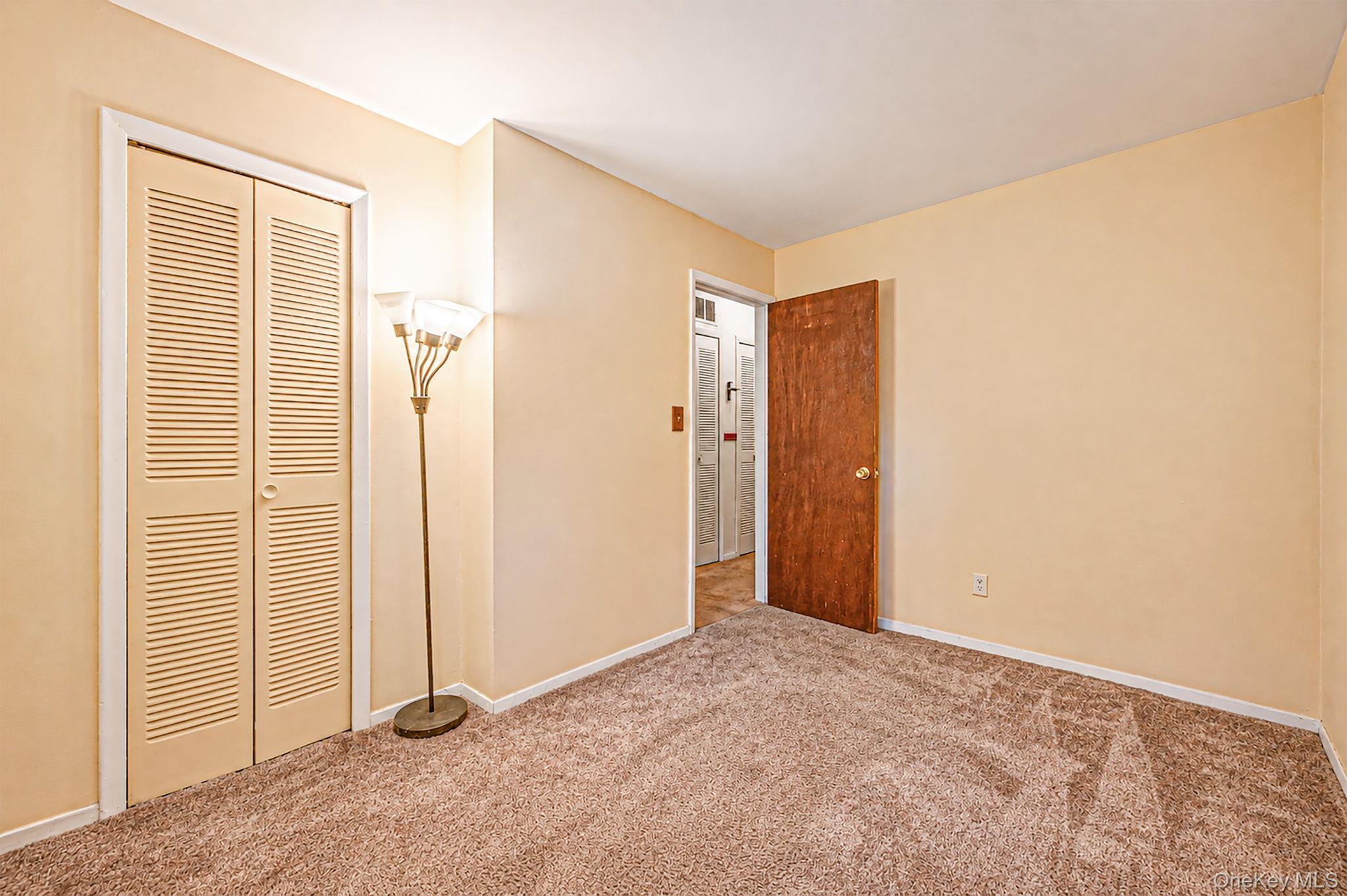 Single Family Falcon Avenue Suffolk County, NY 11763, MLS-1034794-13