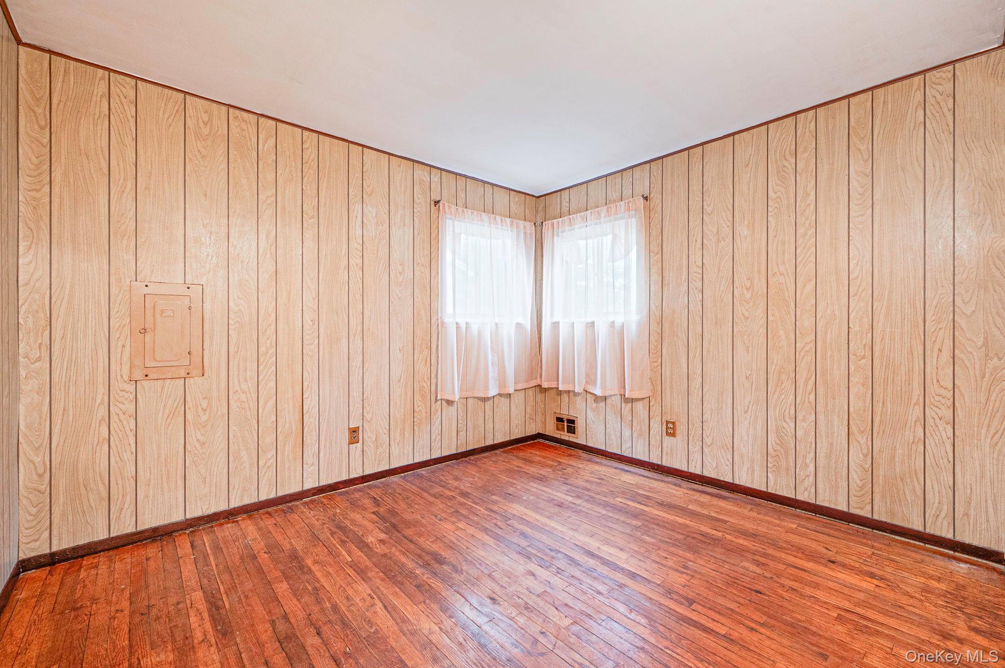 Single Family Falcon Avenue Suffolk County, NY 11763, MLS-1034794-7