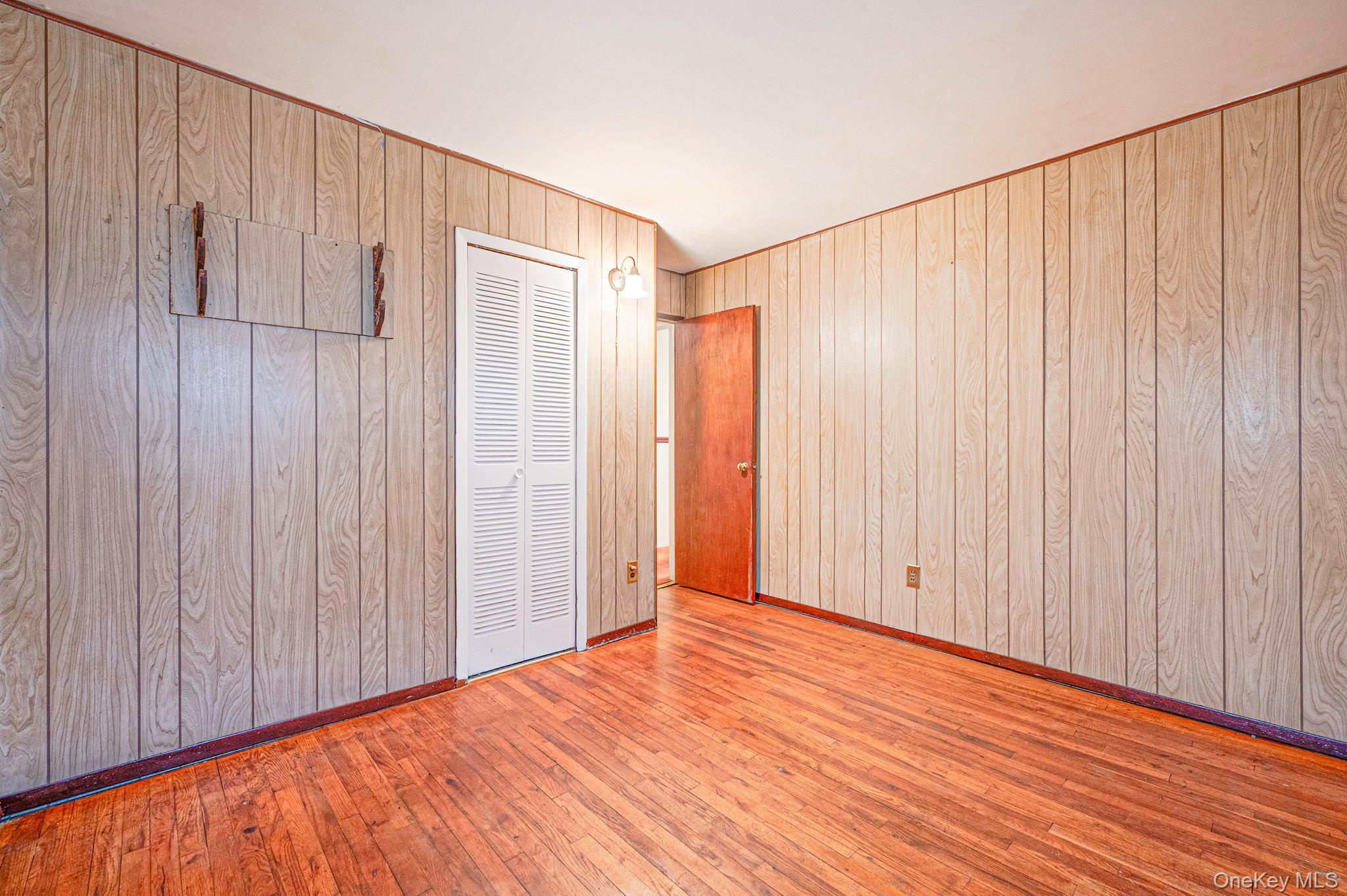 Single Family Falcon Avenue Suffolk County, NY 11763, MLS-1034794-8