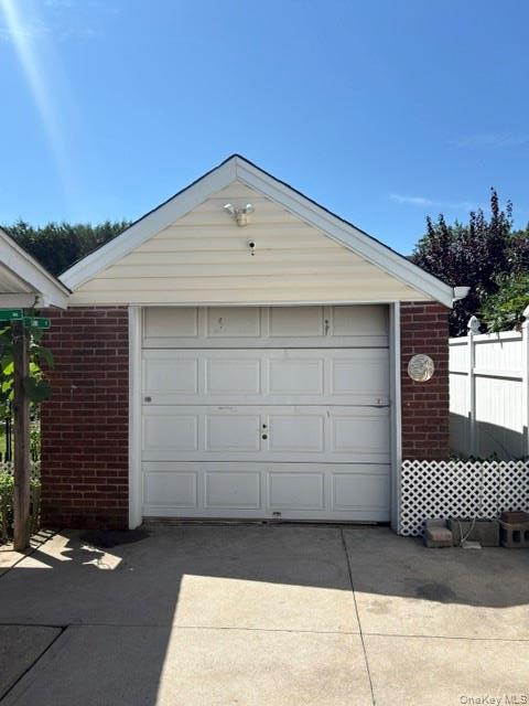 Single Family Phoebe Street Nassau County, NY 11010, MLS-1034827-15