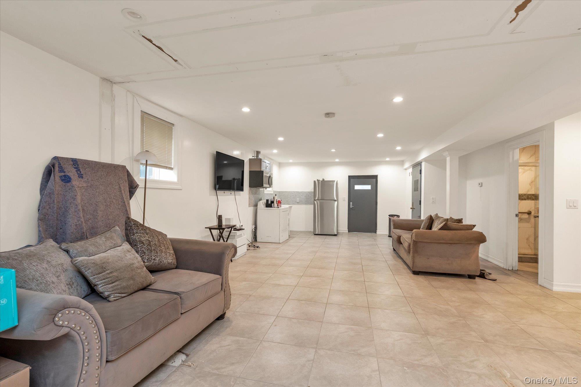 Single Family Memphis Avenue Queens, NY 11422, MLS-1034830-18