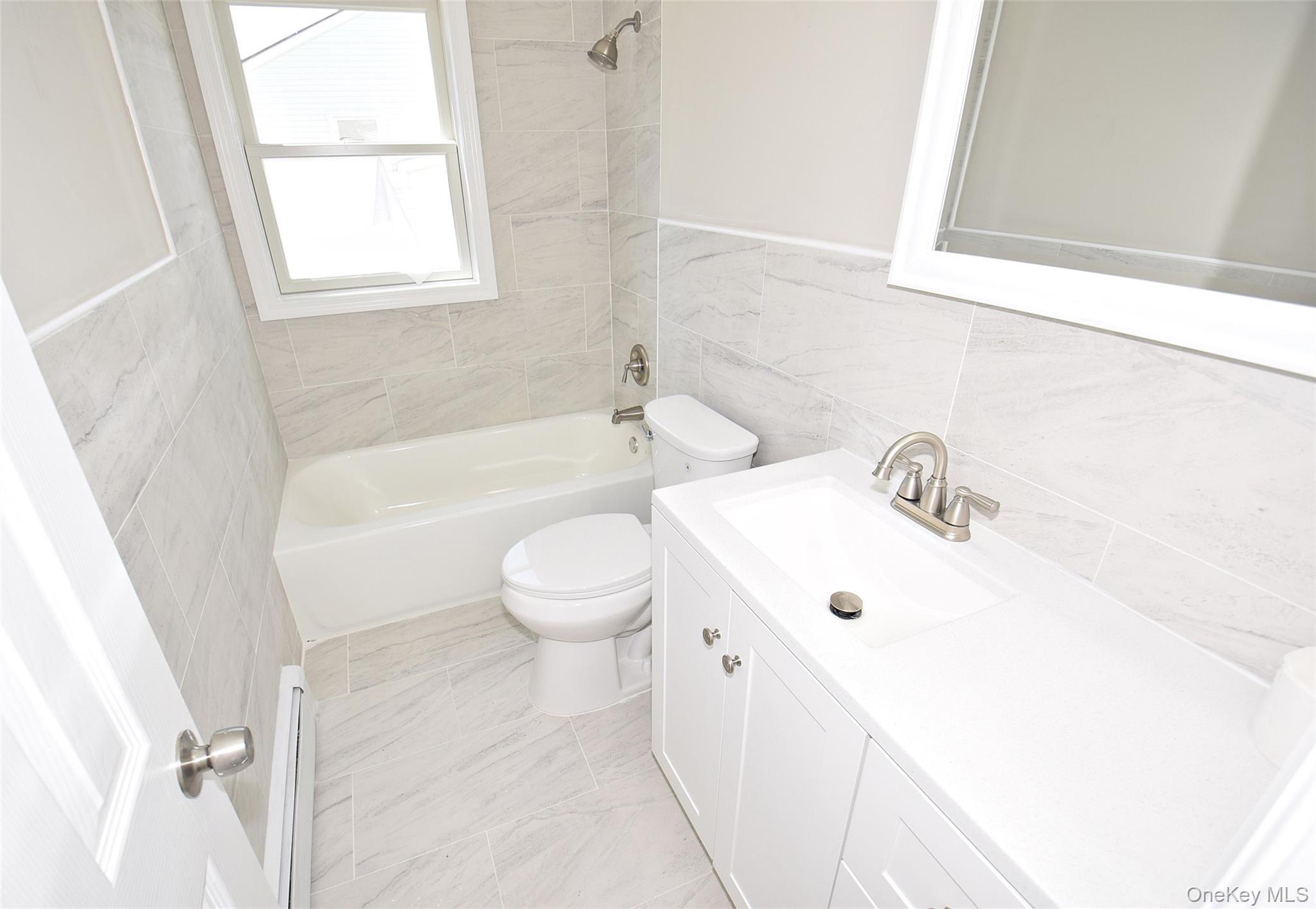 Single Family Raynor Street  Suffolk County, NY 11704, MLS-1034844-12