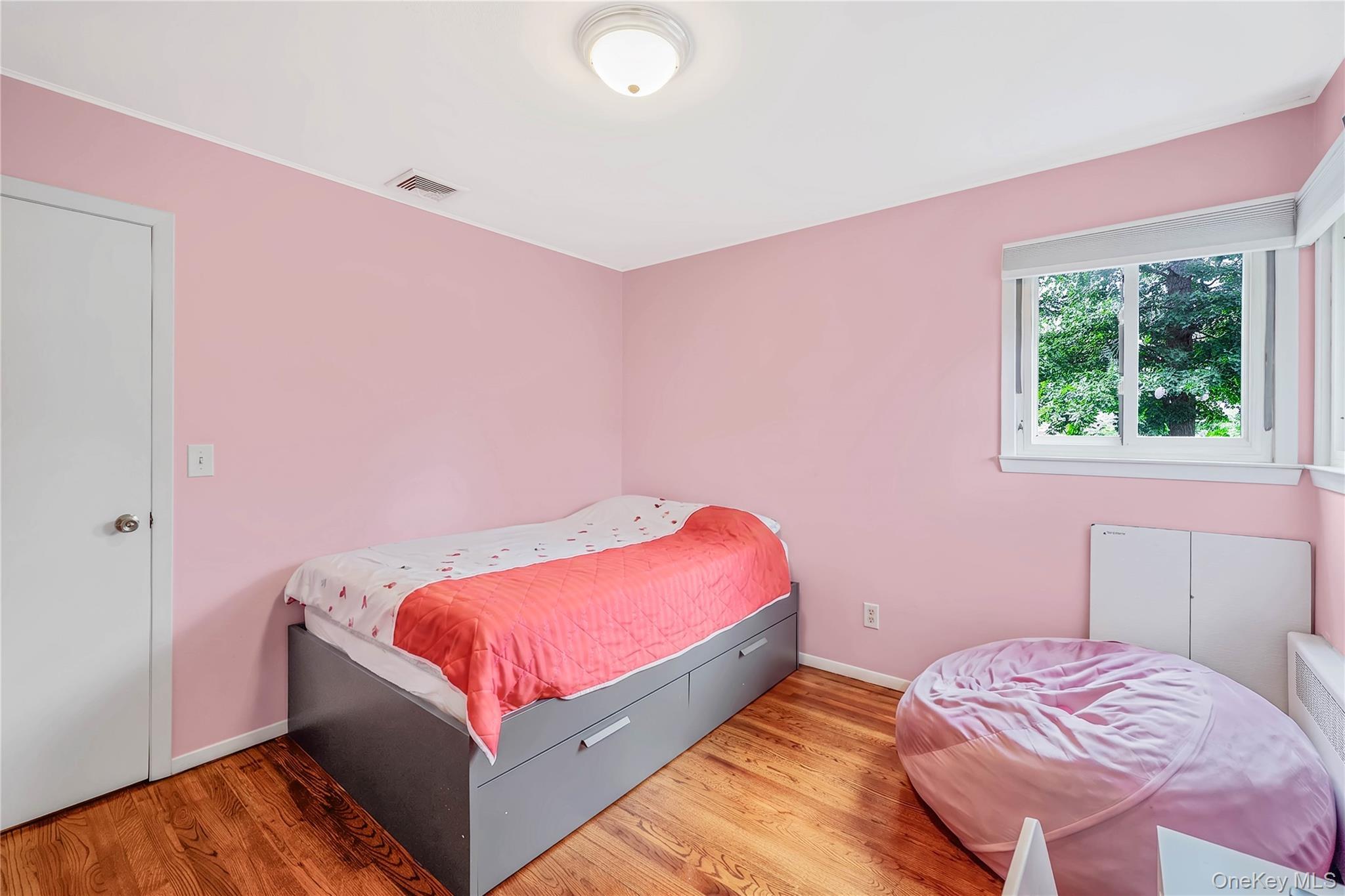 Single Family Hynes Place Nassau County, NY 11710, MLS-1034854-21