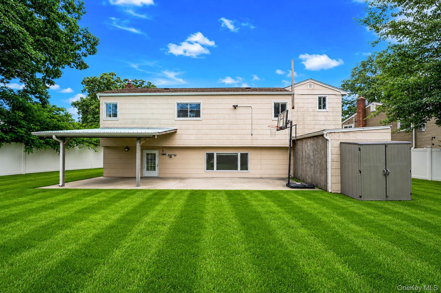Single Family Hynes Place Nassau County, NY 11710, MLS-1034854-32