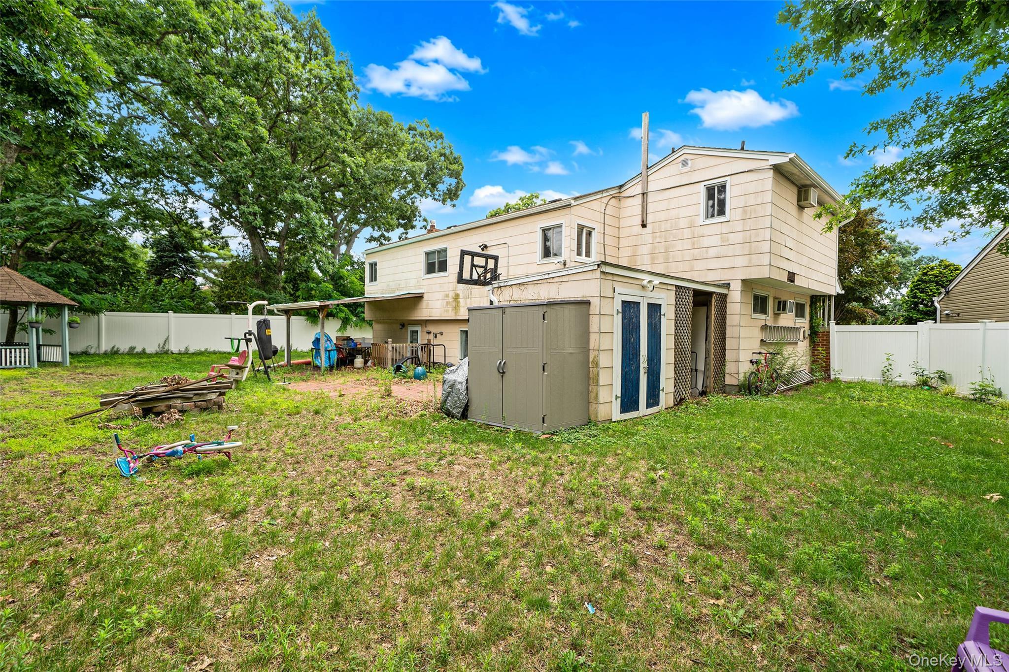 Single Family Hynes Place Nassau County, NY 11710, MLS-1034854-33