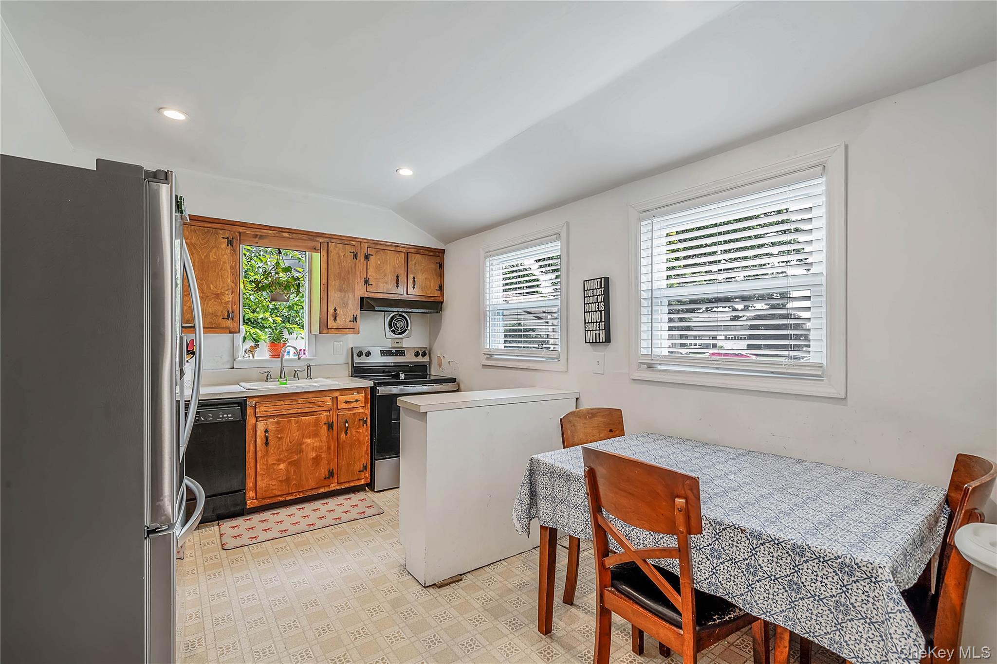 Single Family Hynes Place Nassau County, NY 11710, MLS-1034854-8