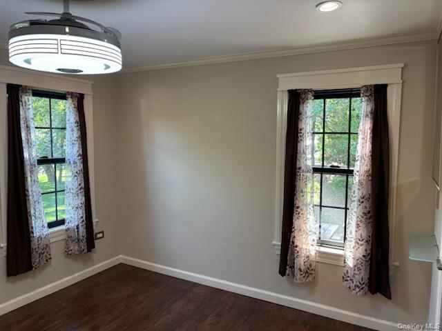 Single Family Old Country Road  Suffolk County, NY 11901, MLS-1034880-20