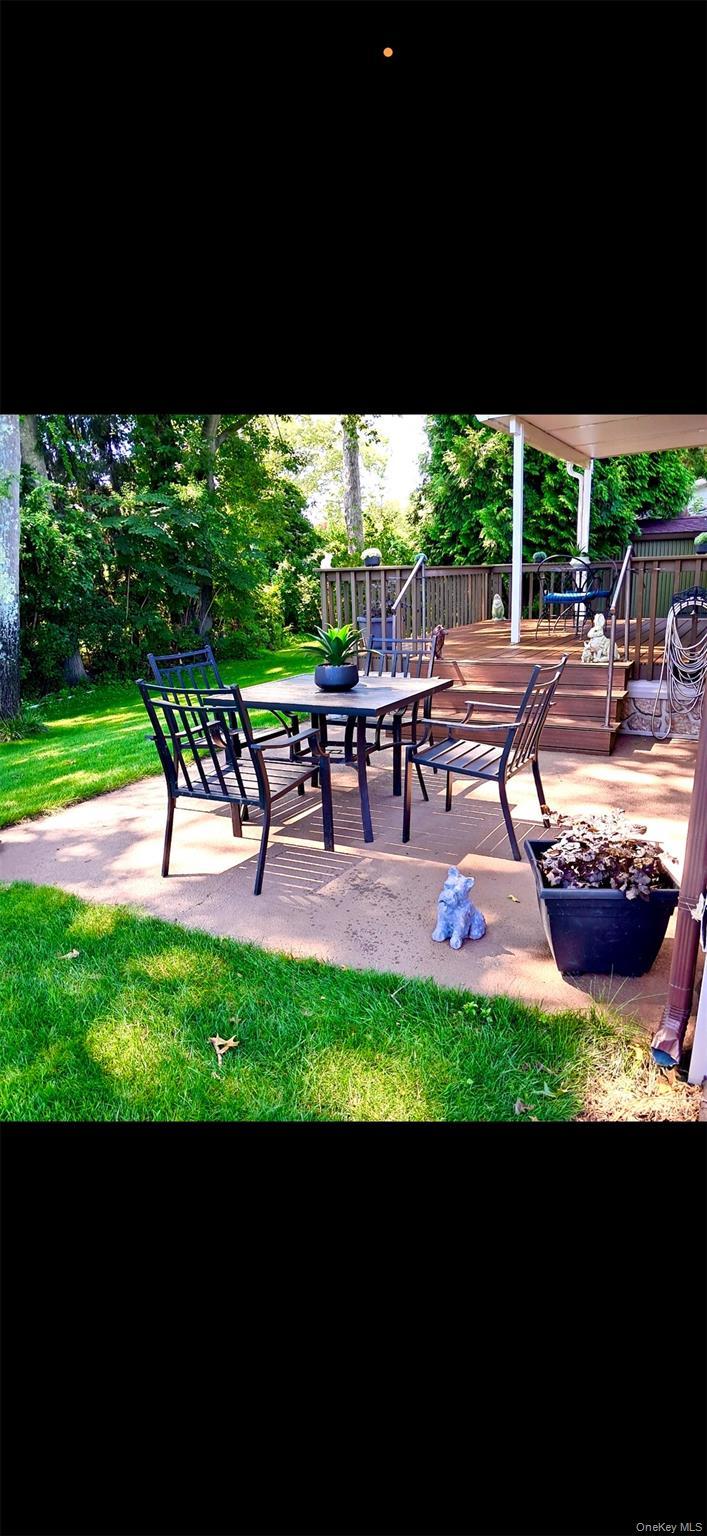 Single Family Old Country Road  Suffolk County, NY 11901, MLS-1034880-7