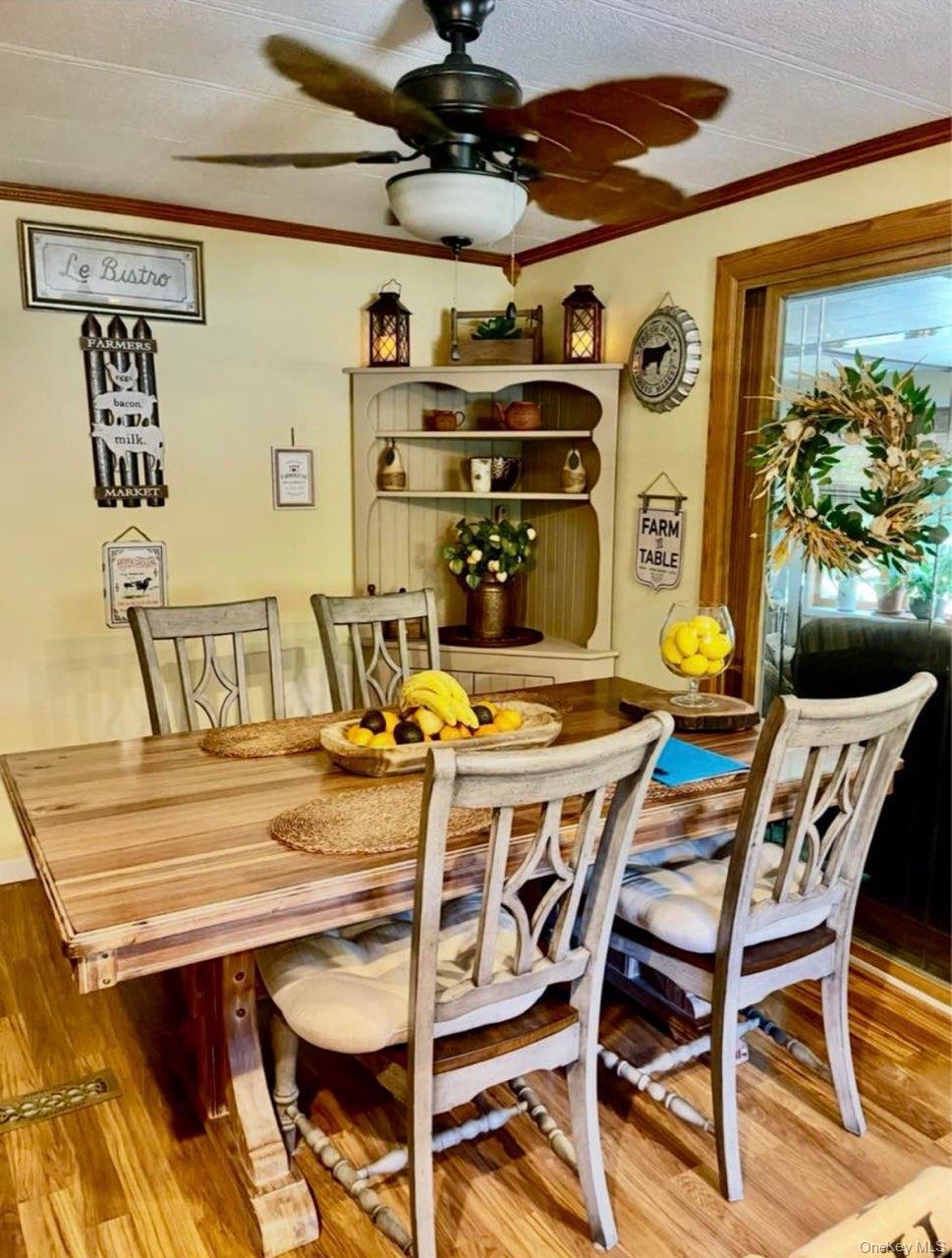 Single Family Old Country Road Suffolk County, NY 11901, MLS-1034893-28