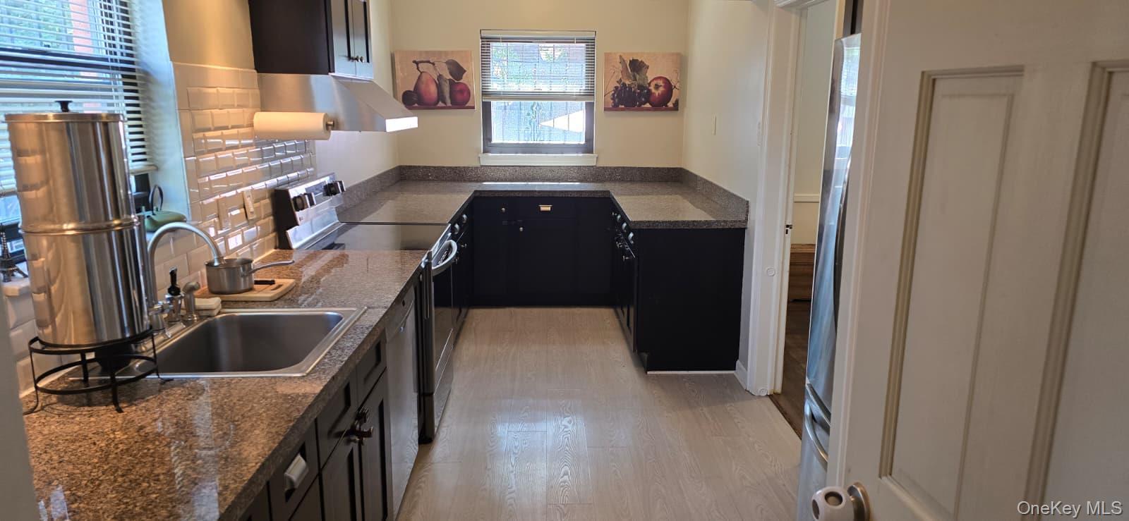 Single Family Whitehall Terrace Queens, NY 11427, MLS-1034899-2