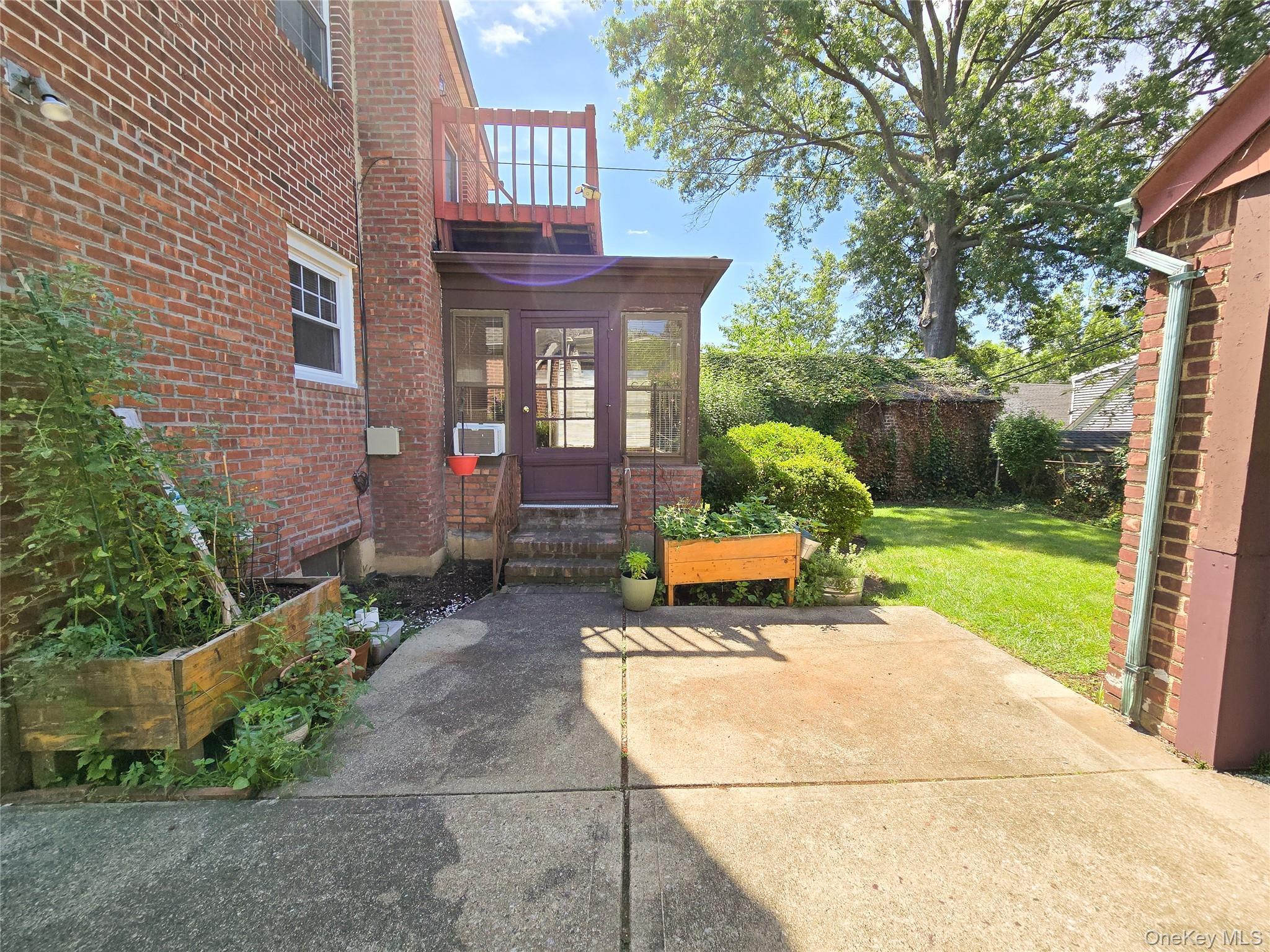 Single Family 212 Street Queens, NY 11364, MLS-1034910-26
