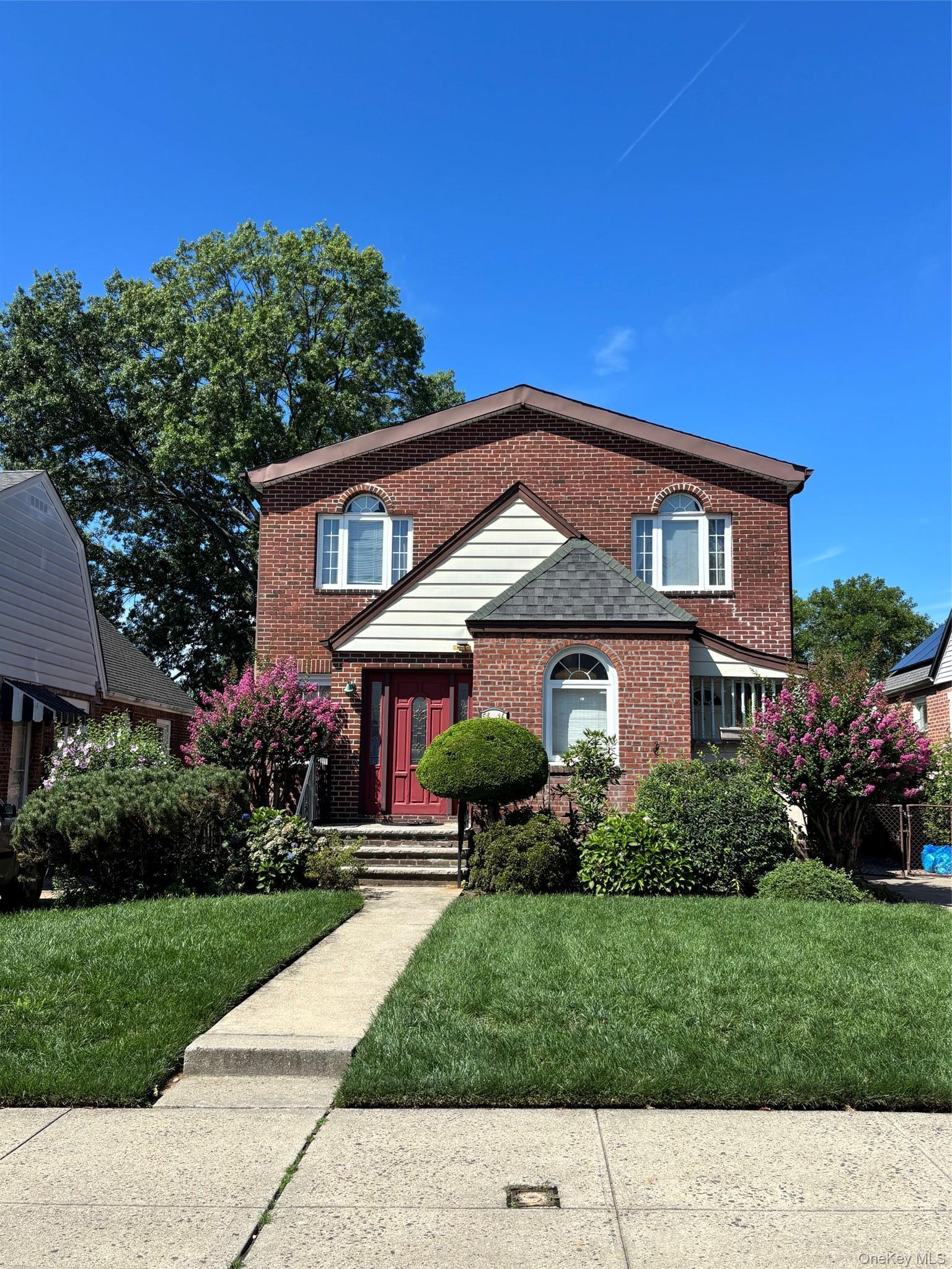 Single Family 212 Street  Queens, NY 11364, MLS-1034910-39