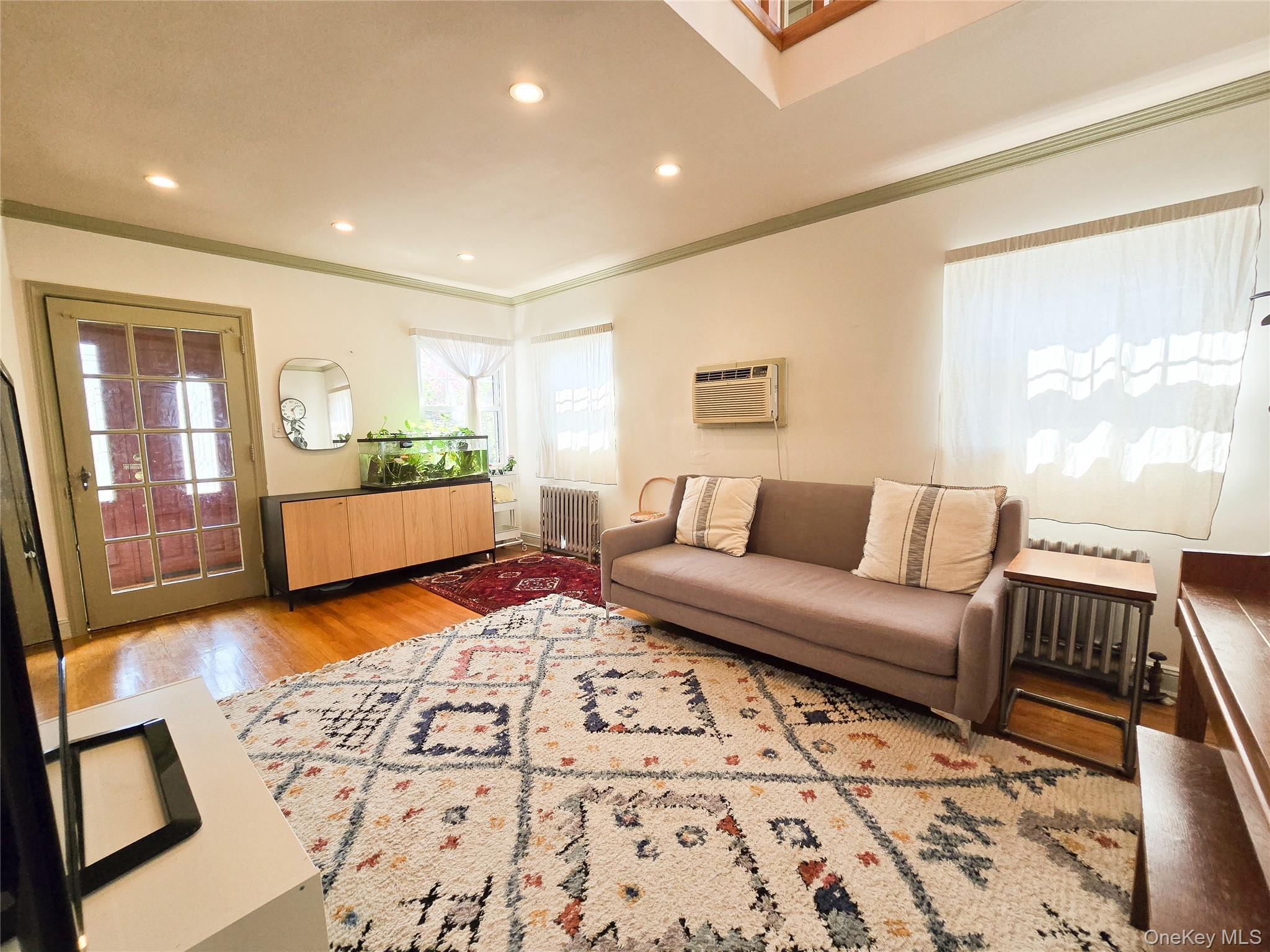 Single Family 212 Street Queens, NY 11364, MLS-1034910-4