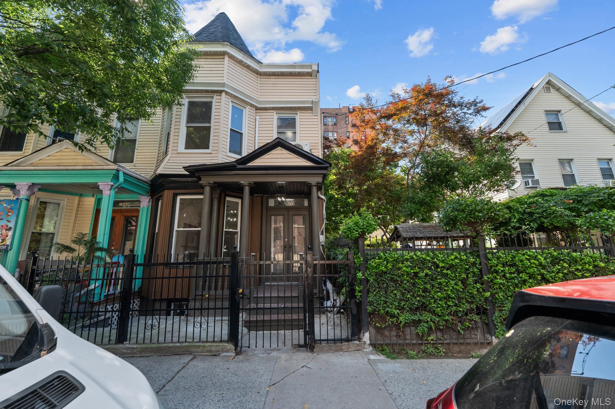 Single Family Bainbridge Avenue  Bronx, NY 10458, MLS-1034944-16