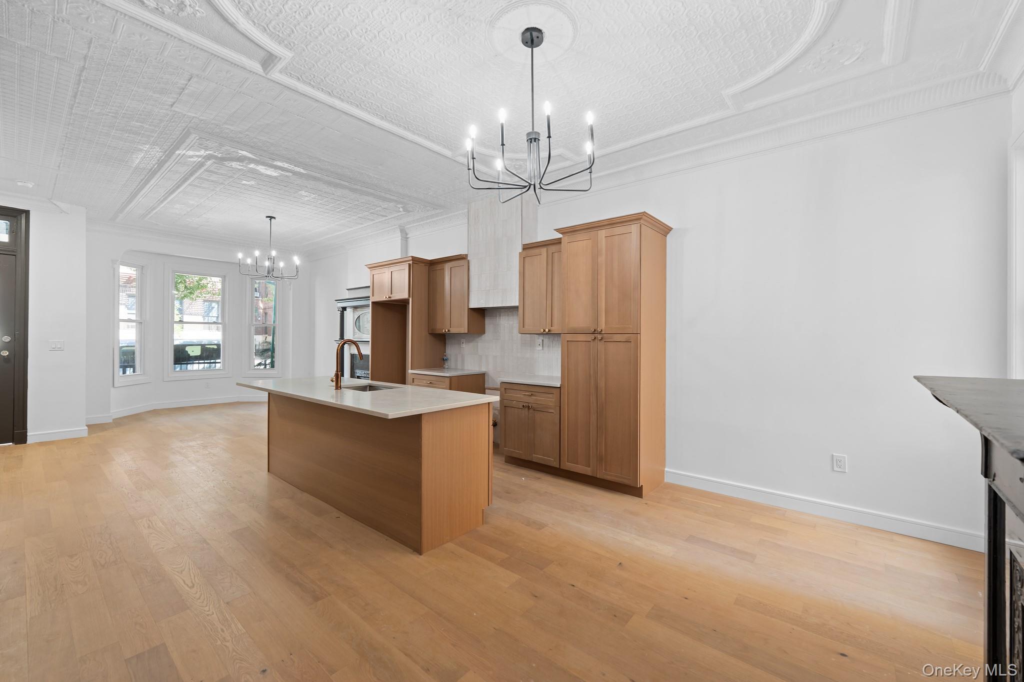 Single Family Bainbridge Avenue Bronx, NY 10458, MLS-1034944-4