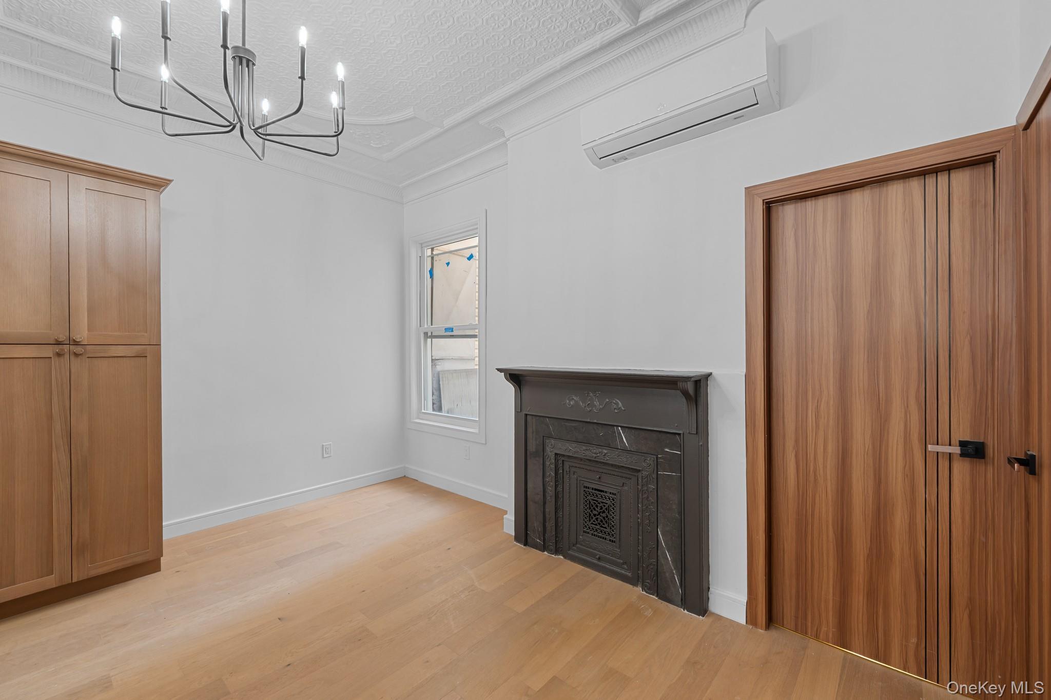 Single Family Bainbridge Avenue Bronx, NY 10458, MLS-1034944-5