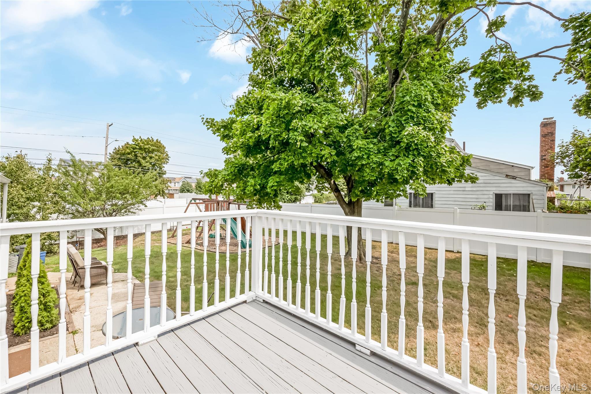 Single Family Autumn Lane Suffolk County, NY 11701, MLS-1034949-15