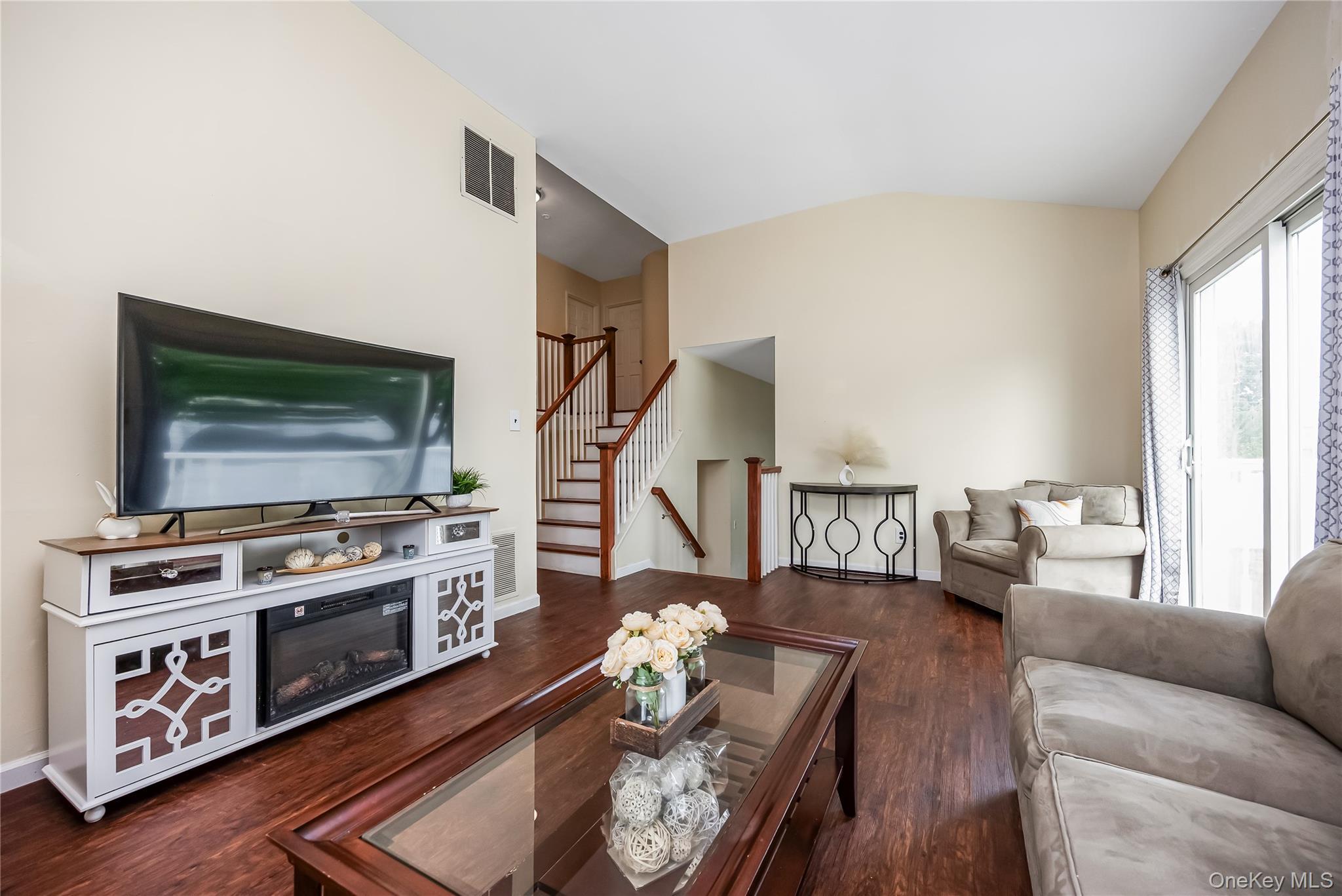 Single Family Autumn Lane Suffolk County, NY 11701, MLS-1034949-16