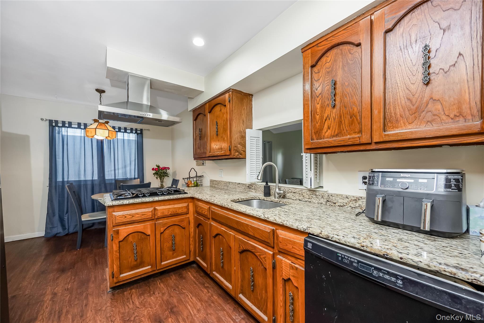 Single Family Autumn Lane Suffolk County, NY 11701, MLS-1034949-6
