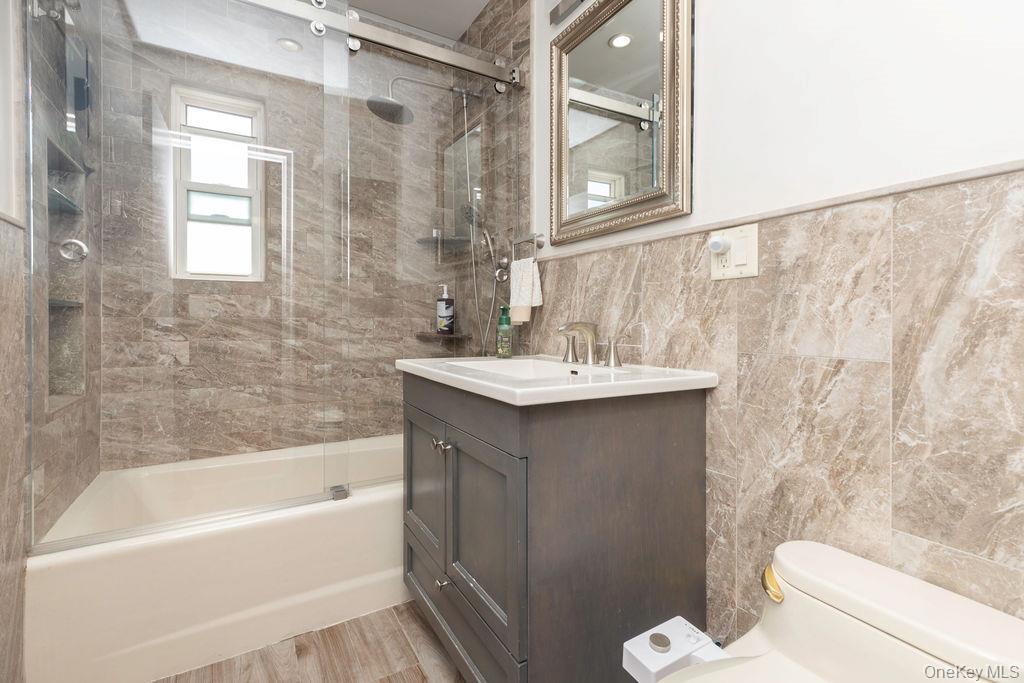 Single Family Fowler Avenue Bronx, NY 10462, MLS-1034953-19