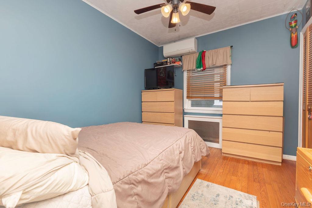 Single Family Fowler Avenue Bronx, NY 10462, MLS-1034953-22