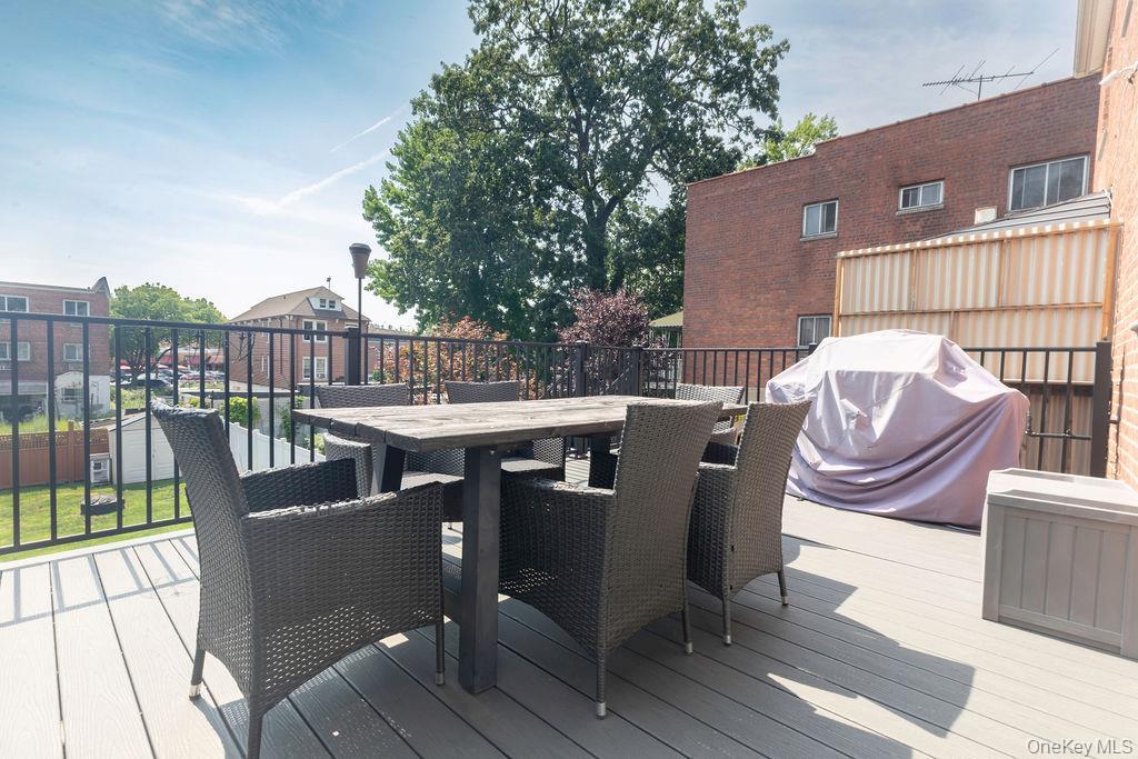 Single Family Fowler Avenue Bronx, NY 10462, MLS-1034953-24