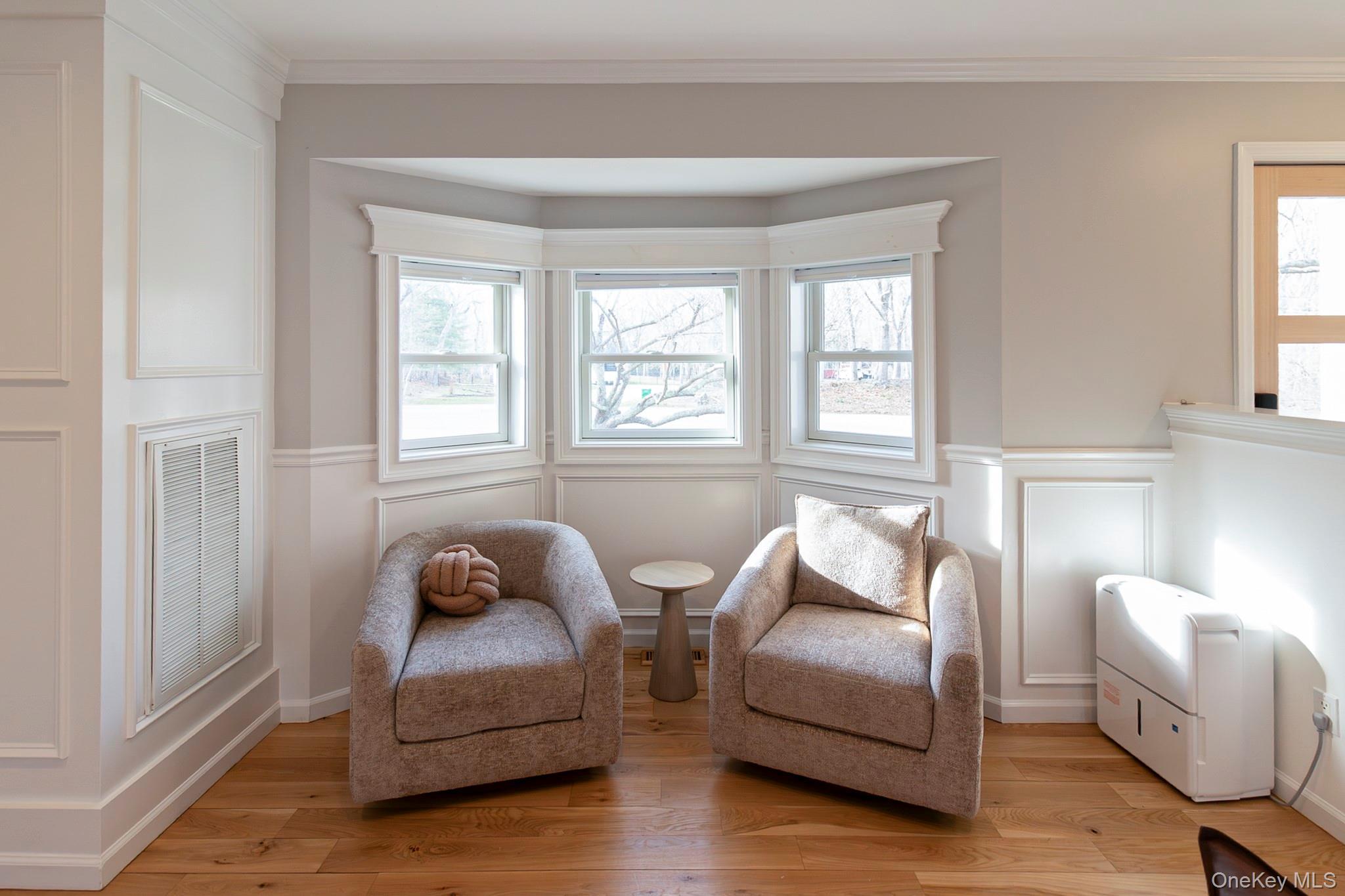 Single Family Hampton Court  Suffolk County, NY 11932, MLS-1034955-10