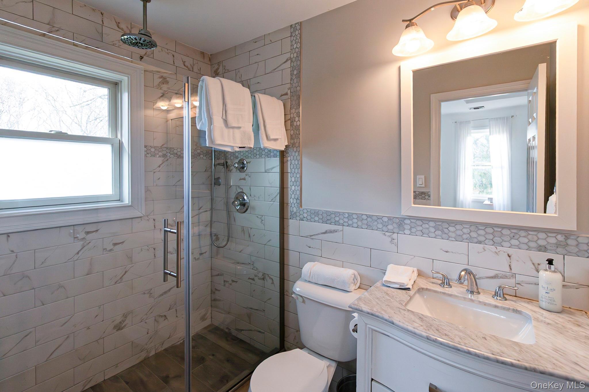 Single Family Hampton Court  Suffolk County, NY 11932, MLS-1034955-23