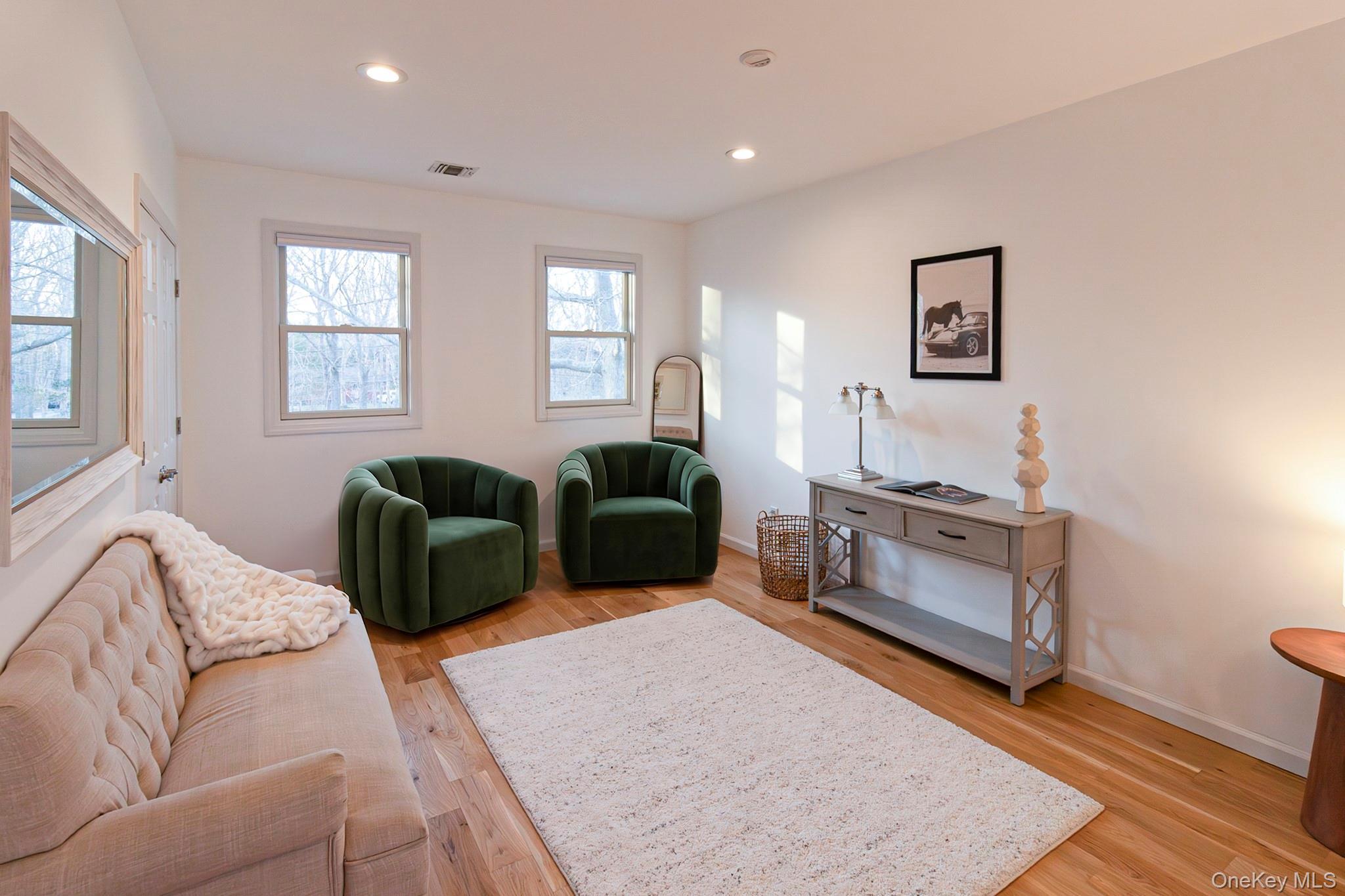 Single Family Hampton Court  Suffolk County, NY 11932, MLS-1034955-27