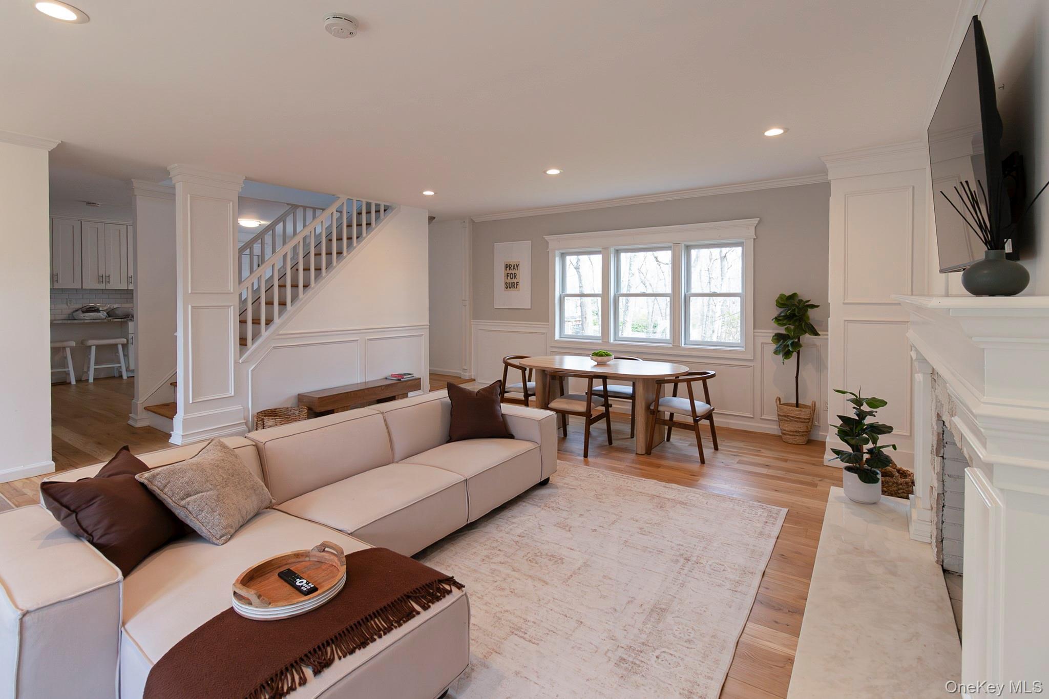 Single Family Hampton Court  Suffolk County, NY 11932, MLS-1034955-9