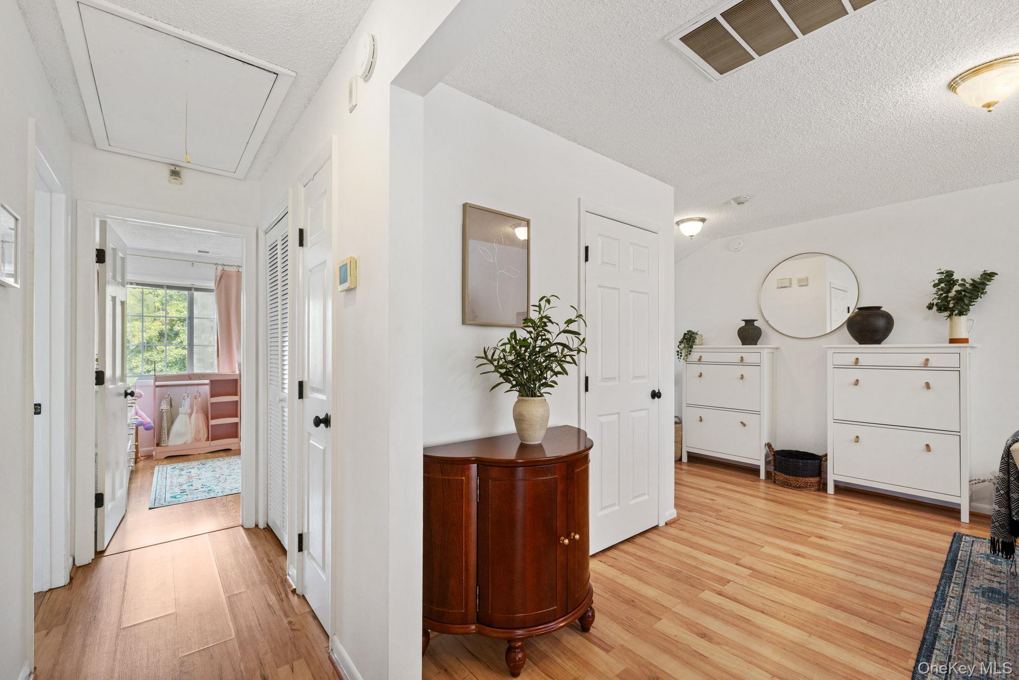 Single Family Hilltop Terrace Rockland County, NY 10954, MLS-1034964-12