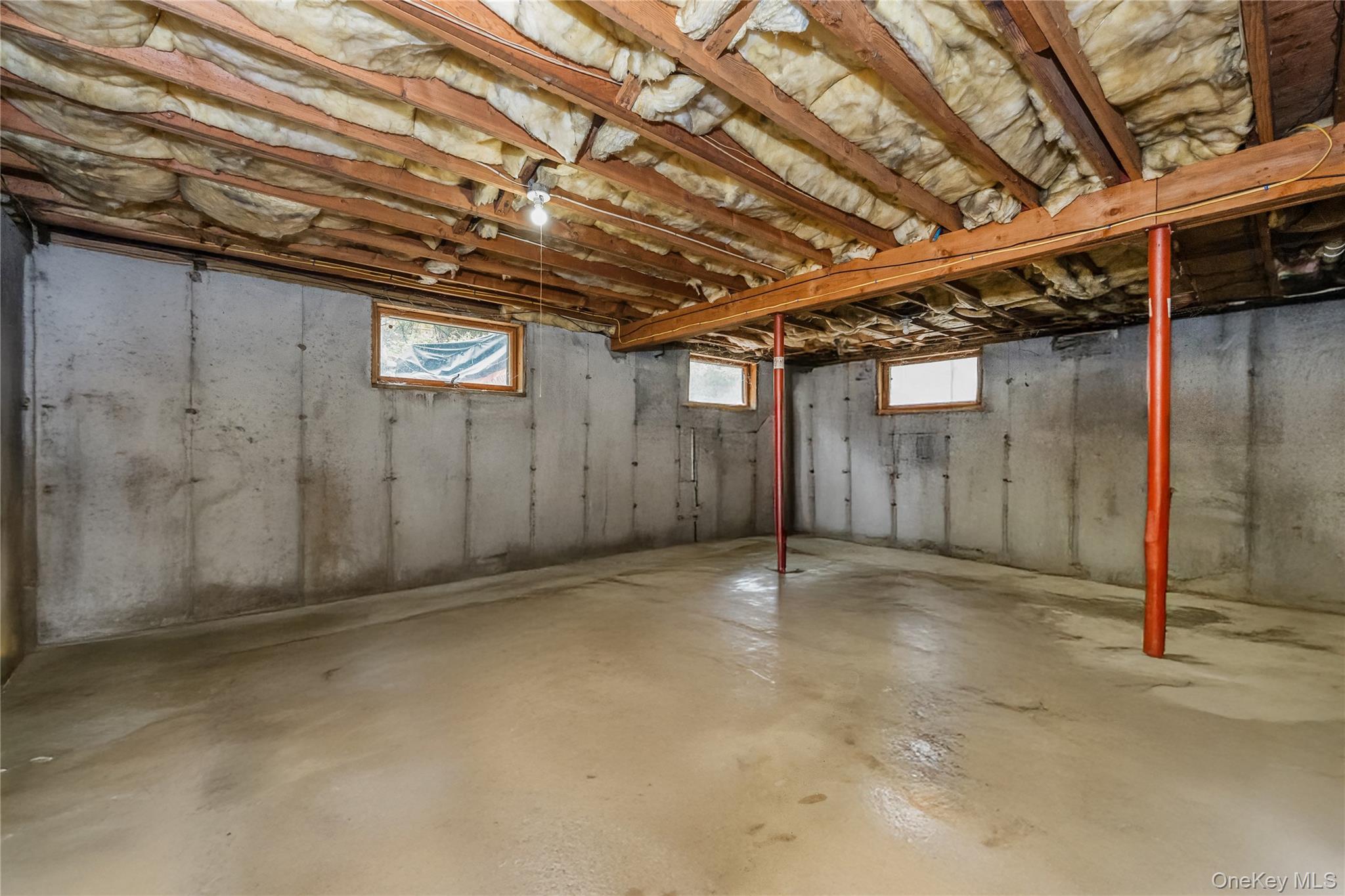 Single Family Sams Path Suffolk County, NY 11778, MLS-1034970-23