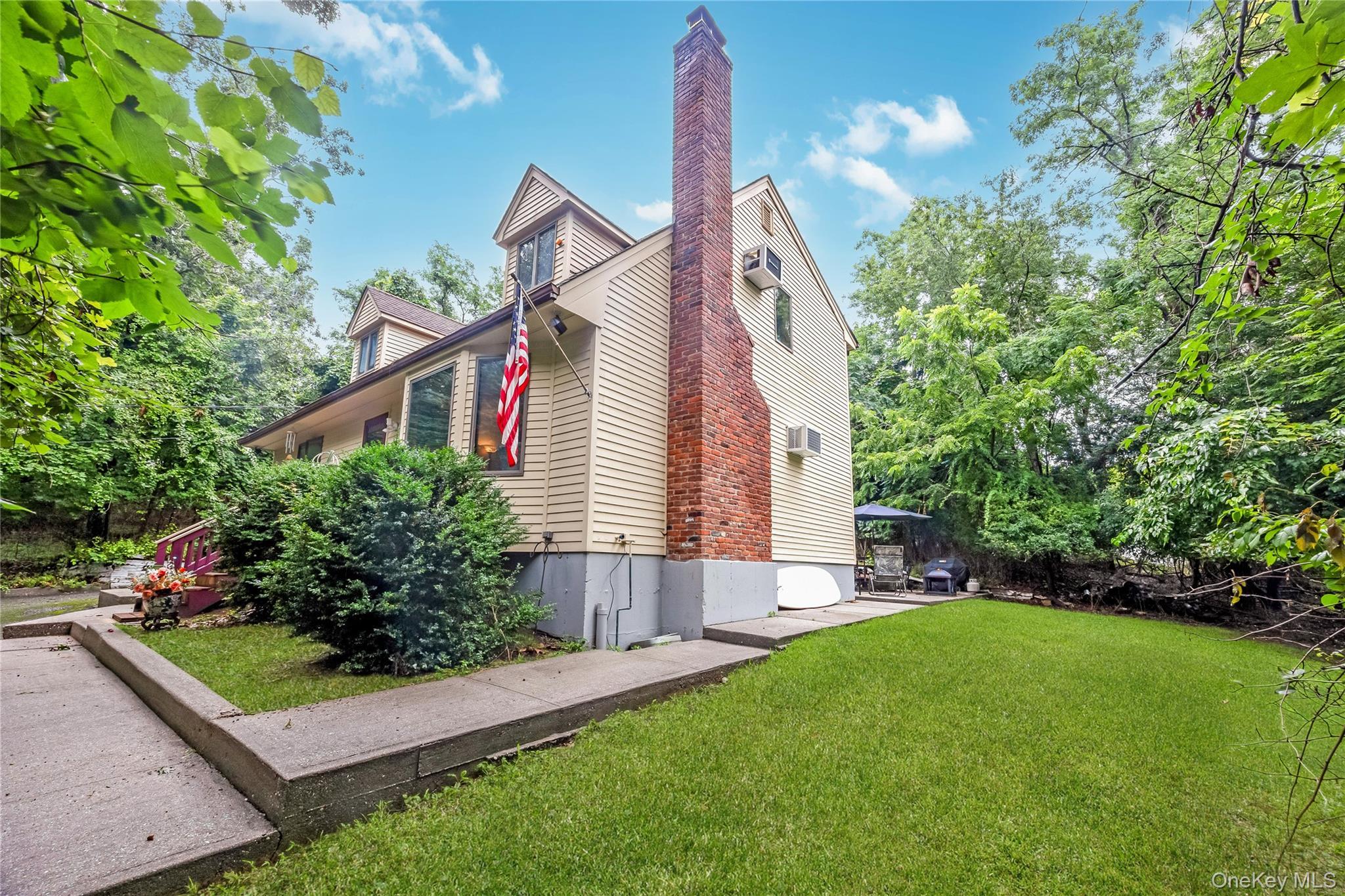 Single Family Sams Path Suffolk County, NY 11778, MLS-1034970-24