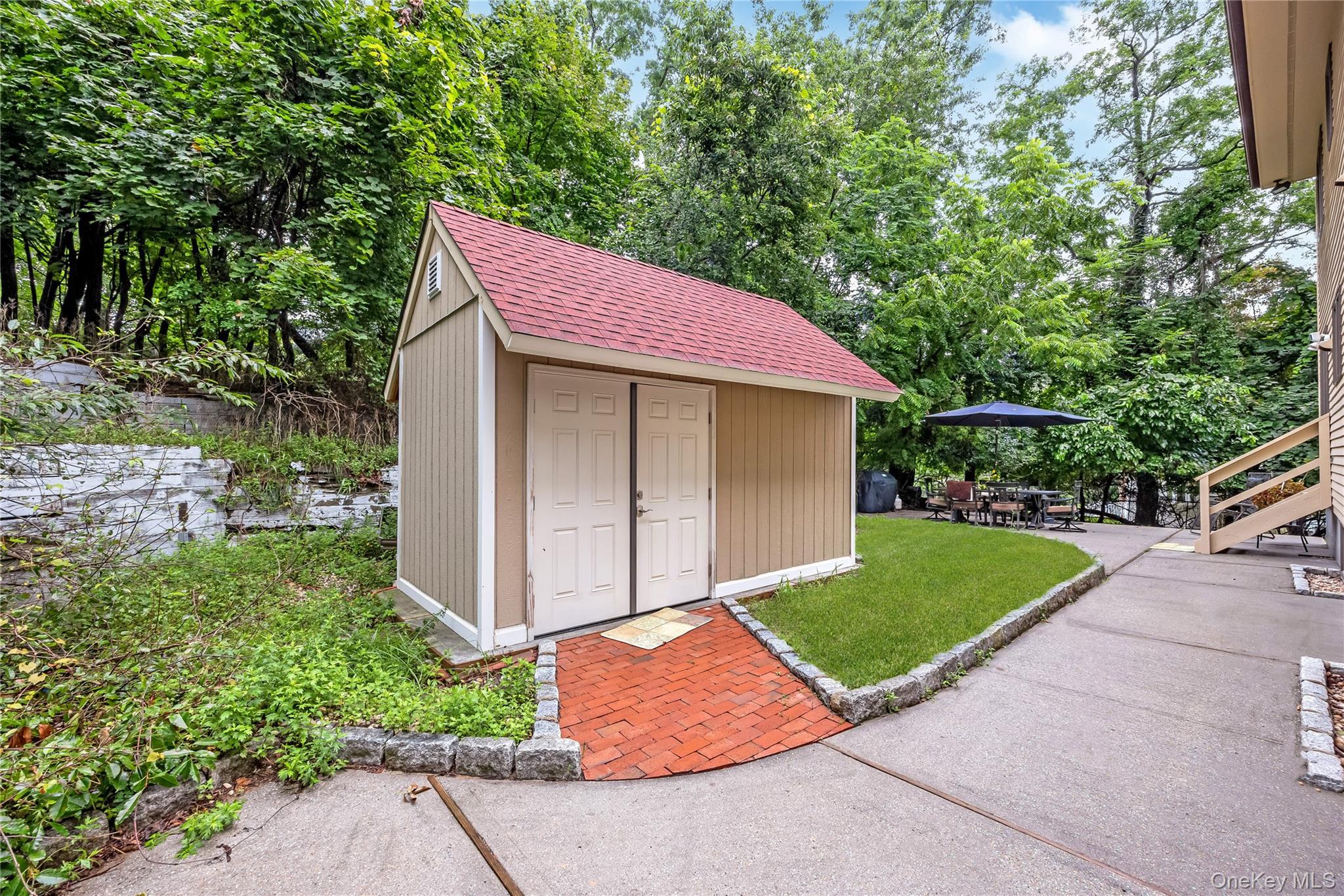 Single Family Sams Path  Suffolk County, NY 11778, MLS-1034970-29