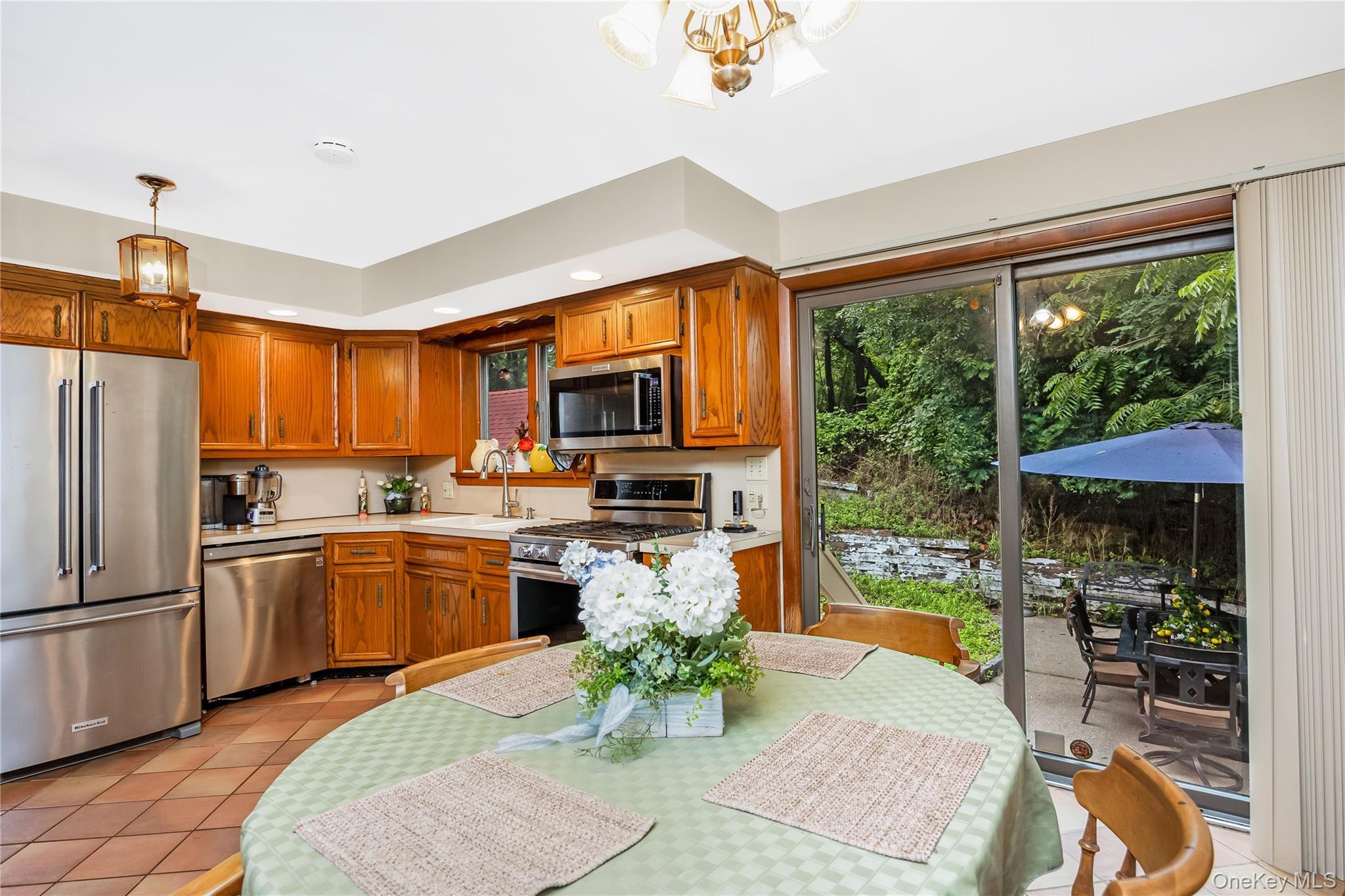 Single Family Sams Path Suffolk County, NY 11778, MLS-1034970-9