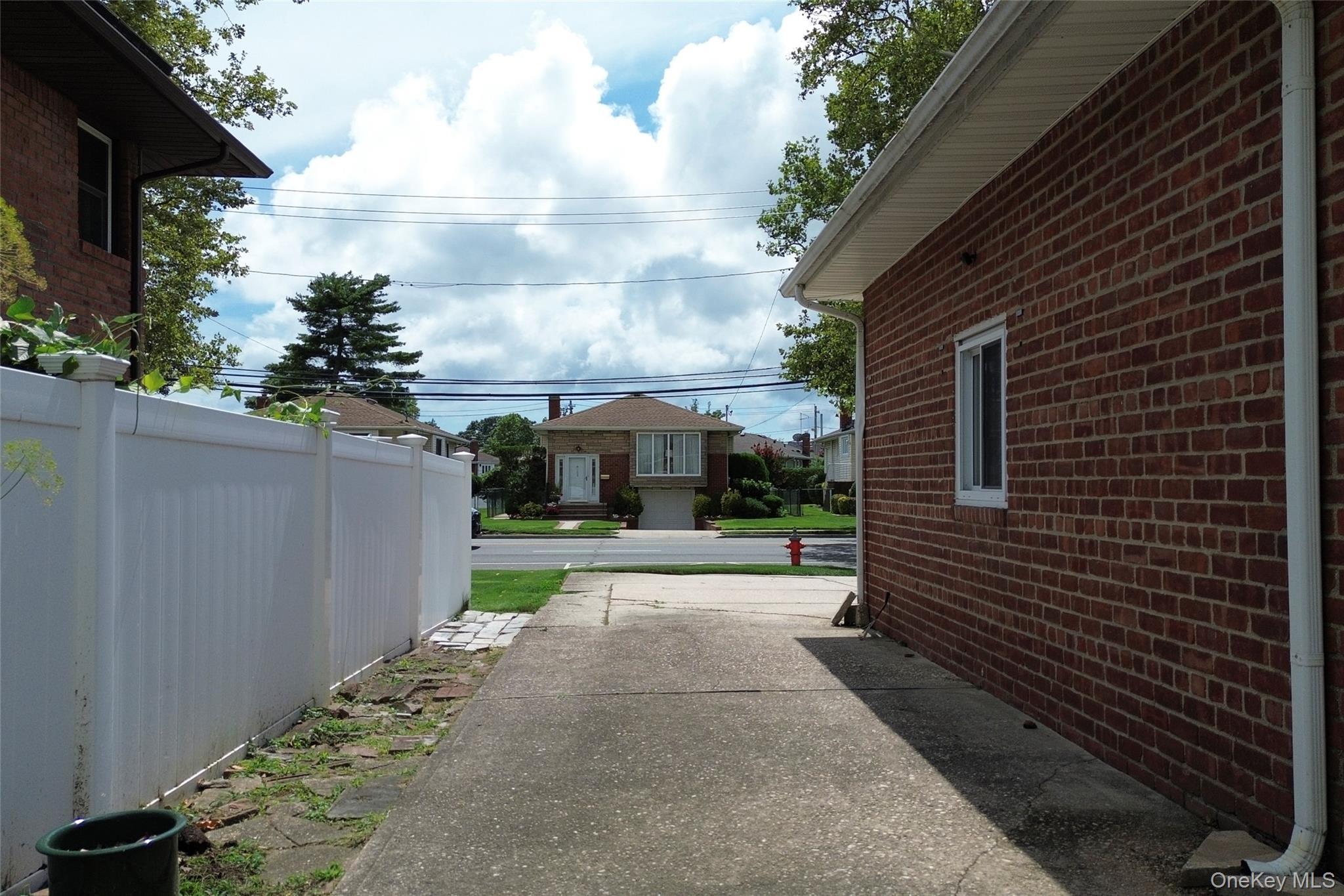 Single Family Marcus Avenue  Nassau County, NY 11040, MLS-1034978-28