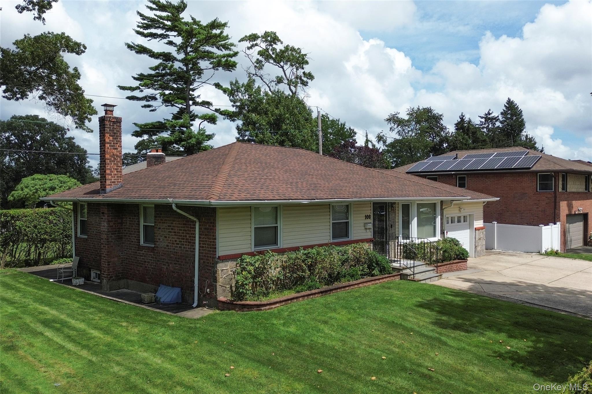 Single Family Marcus Avenue  Nassau County, NY 11040, MLS-1034978-4