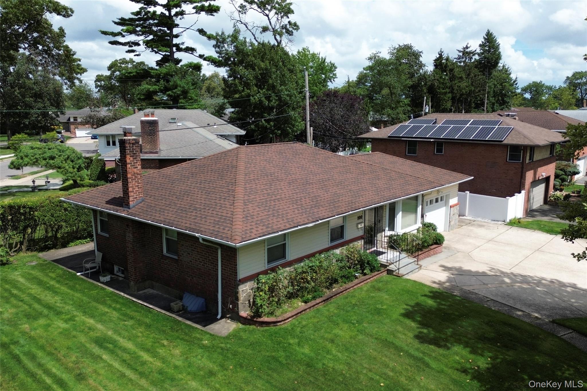Single Family Marcus Avenue  Nassau County, NY 11040, MLS-1034978-5
