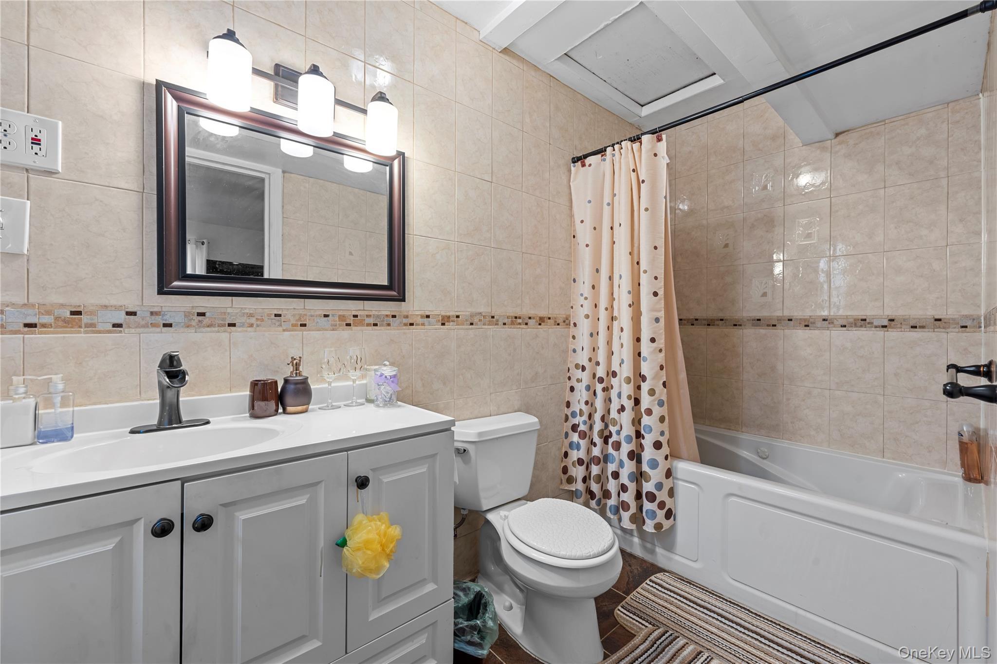 Single Family 227th Street  Queens, NY 11413, MLS-1034980-11