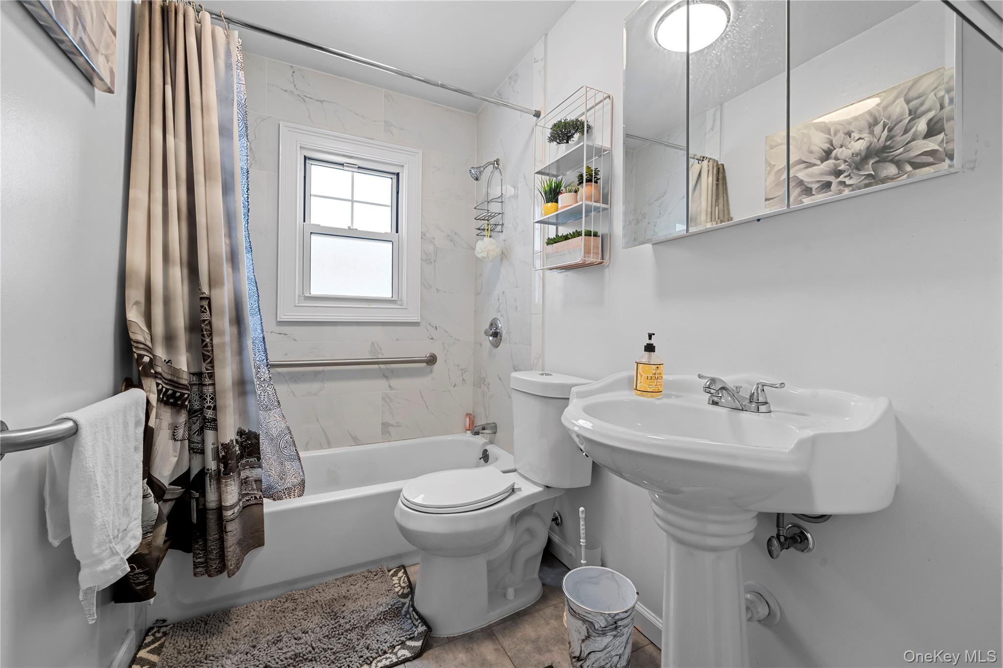 Single Family 227th Street  Queens, NY 11413, MLS-1034980-13